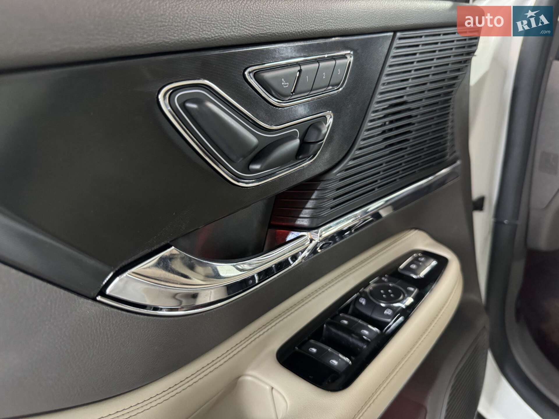Lincoln Corsair 2022 VIN 5LMCJ2D96NUL11178 фото оголошення 23 з 23