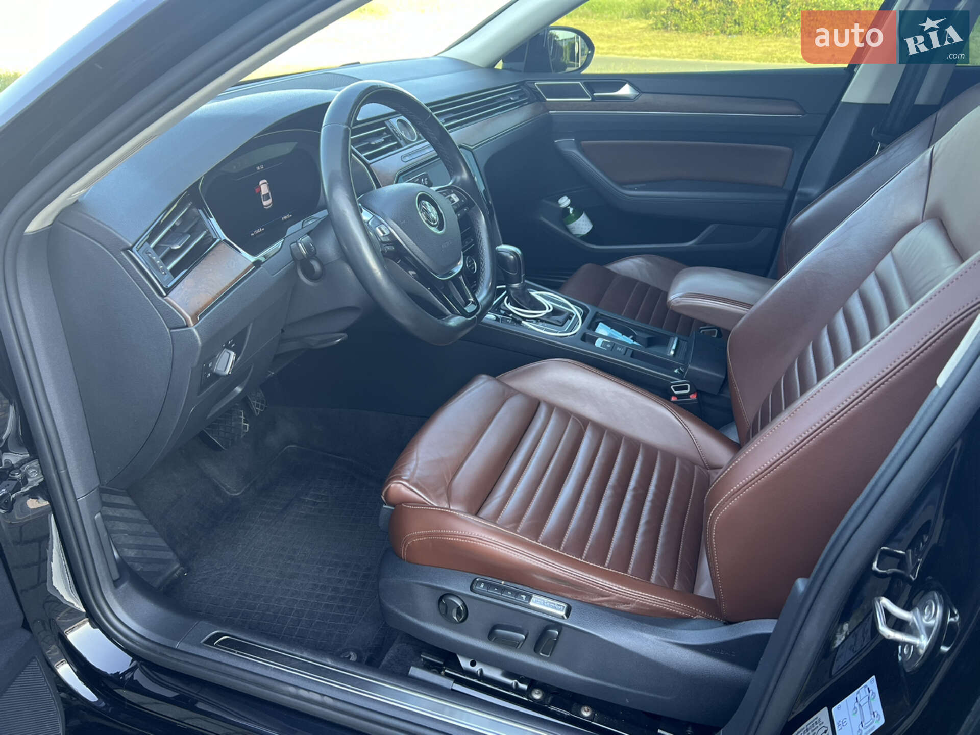 Volkswagen Passat 2018 VIN WVWZZZ3CZJE121423 фото оголошення 4 з 13