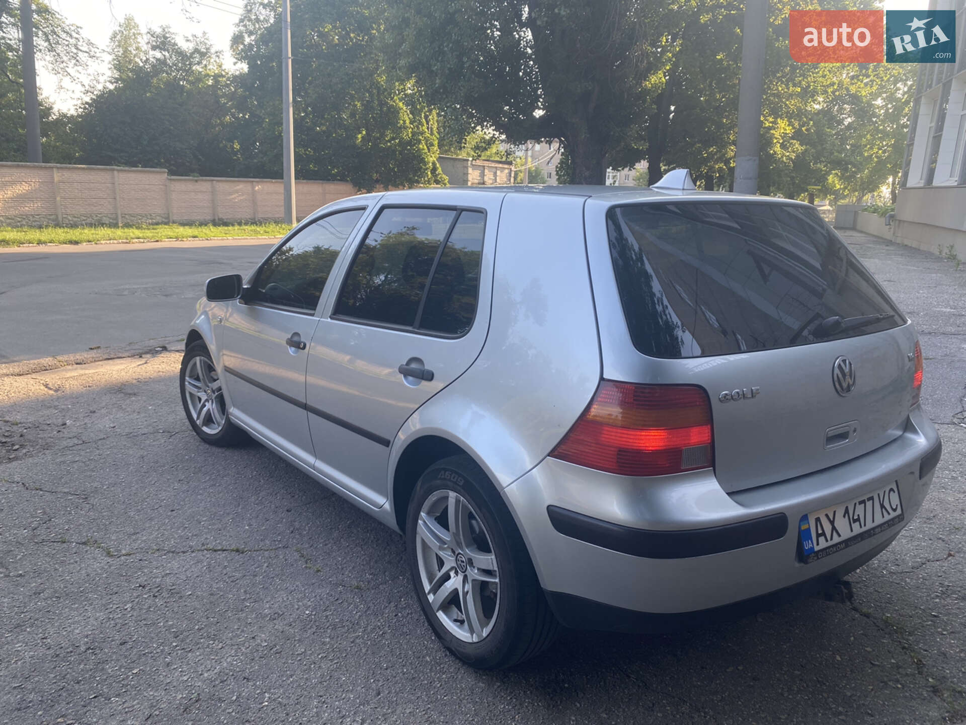 Volkswagen Golf 2002 VIN WVWZZZ1JZ2U401249 фото оголошення 2 з 17
