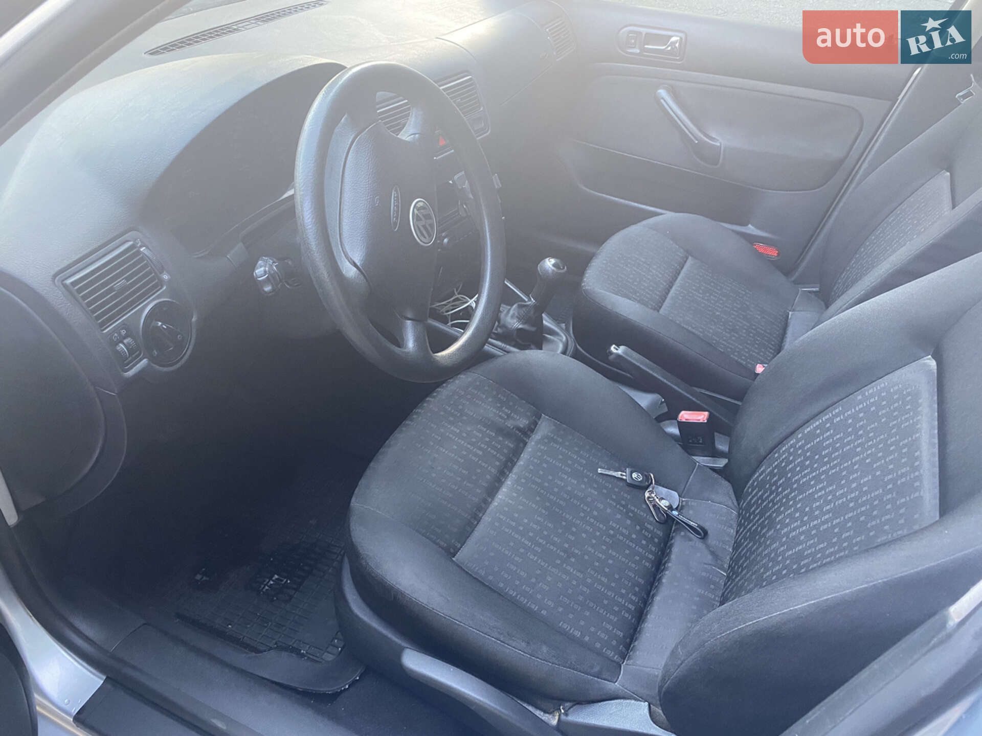 Volkswagen Golf 2002 VIN WVWZZZ1JZ2U401249 фото оголошення 6 з 17