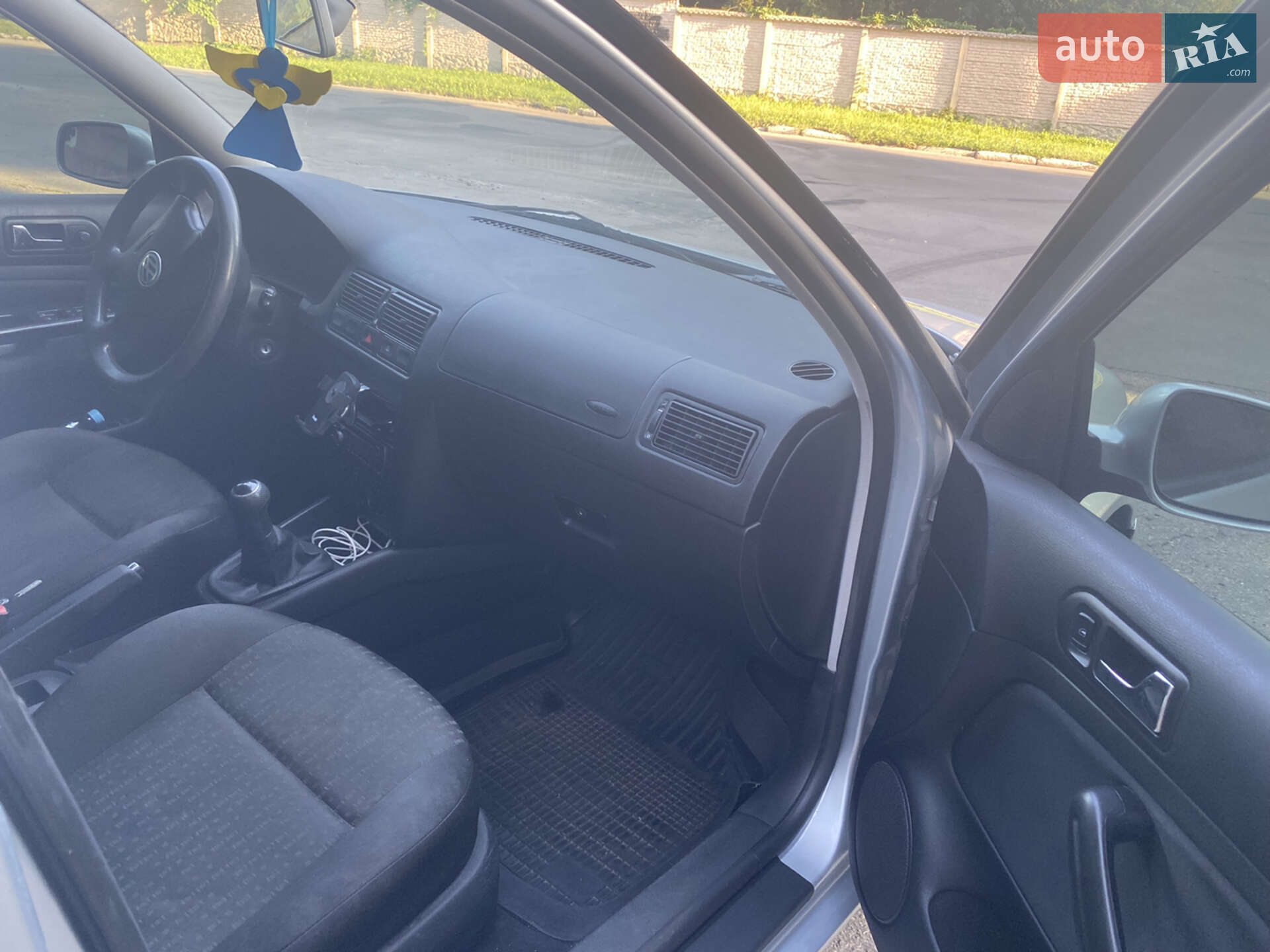 Volkswagen Golf 2002 VIN WVWZZZ1JZ2U401249 фото оголошення 8 з 17