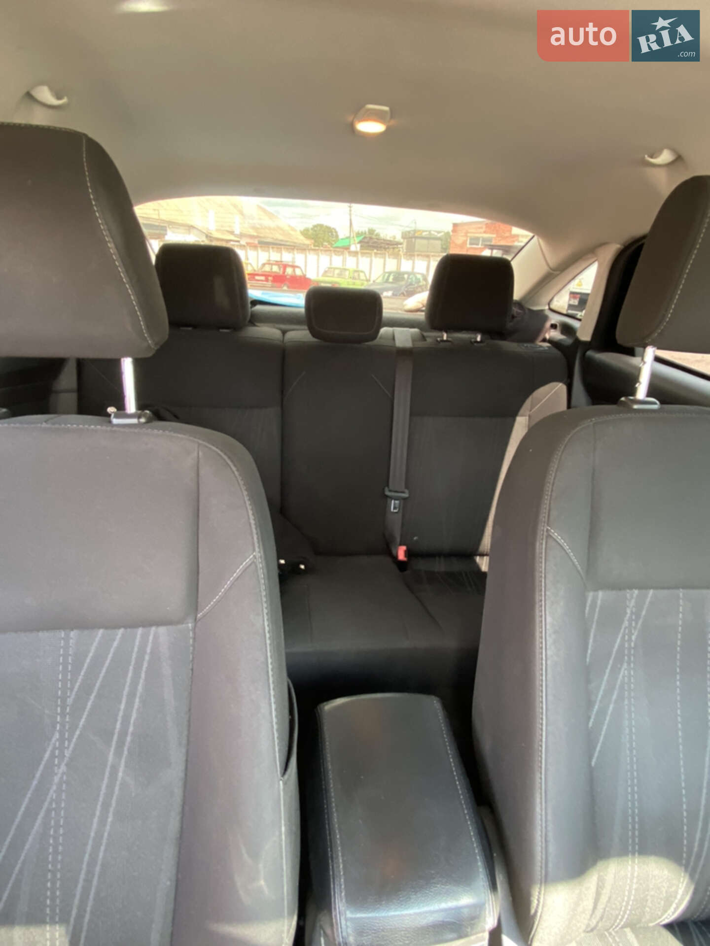 Ford Focus 2014 VIN 1FADP3F21FL206562 фото оголошення 2 з 35