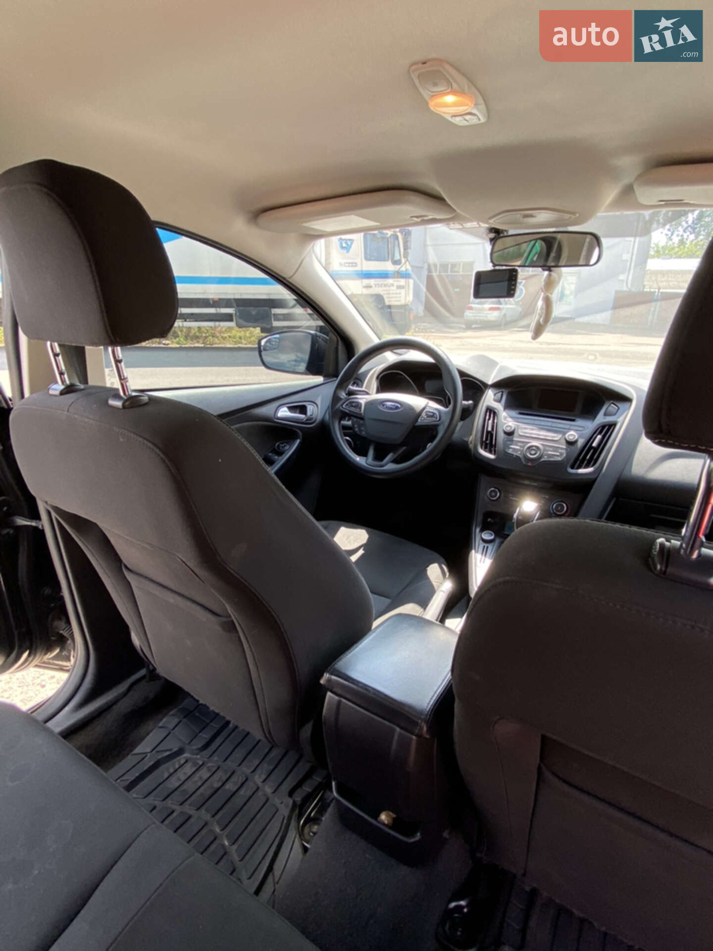 Ford Focus 2014 VIN 1FADP3F21FL206562 фото оголошення 3 з 35