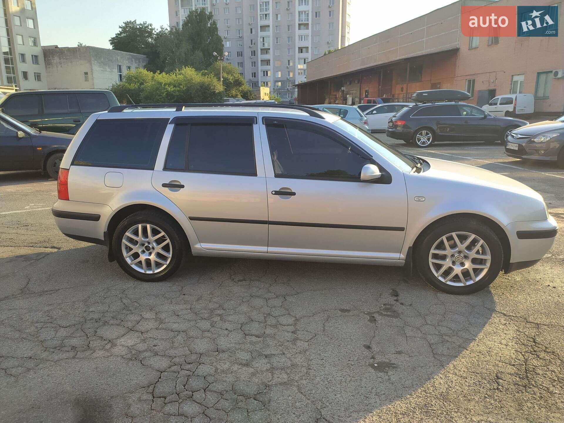 Volkswagen Golf 2004 VIN WVWZZZ1JZ4W171053 фото оголошення 2 з 70