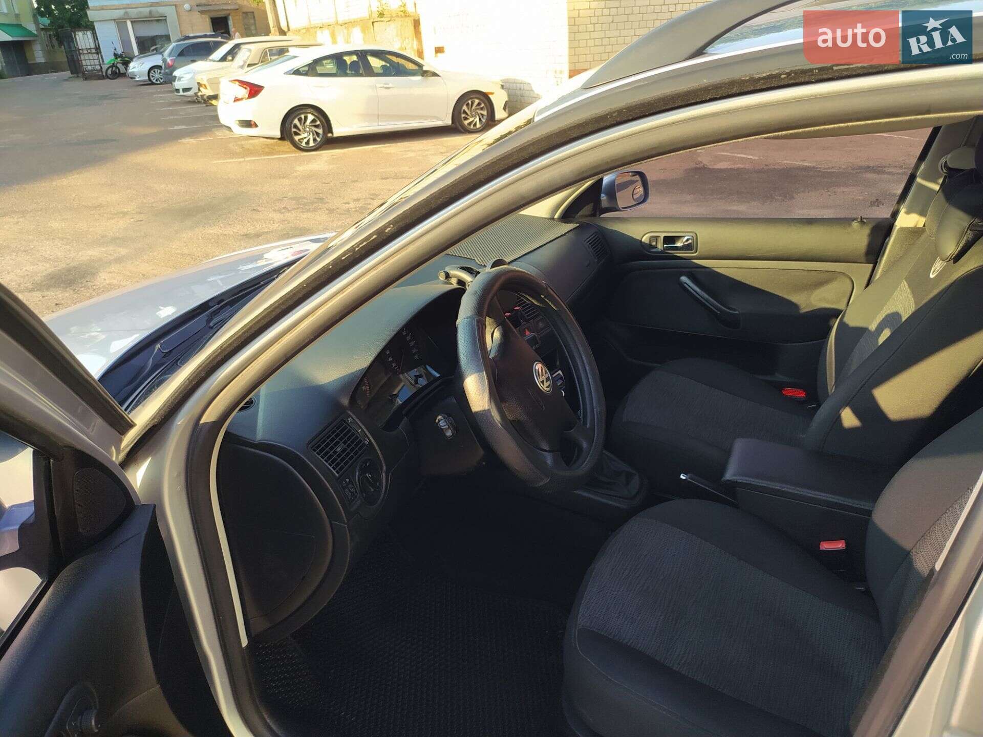 Volkswagen Golf 2004 VIN WVWZZZ1JZ4W171053 фото оголошення 13 з 70