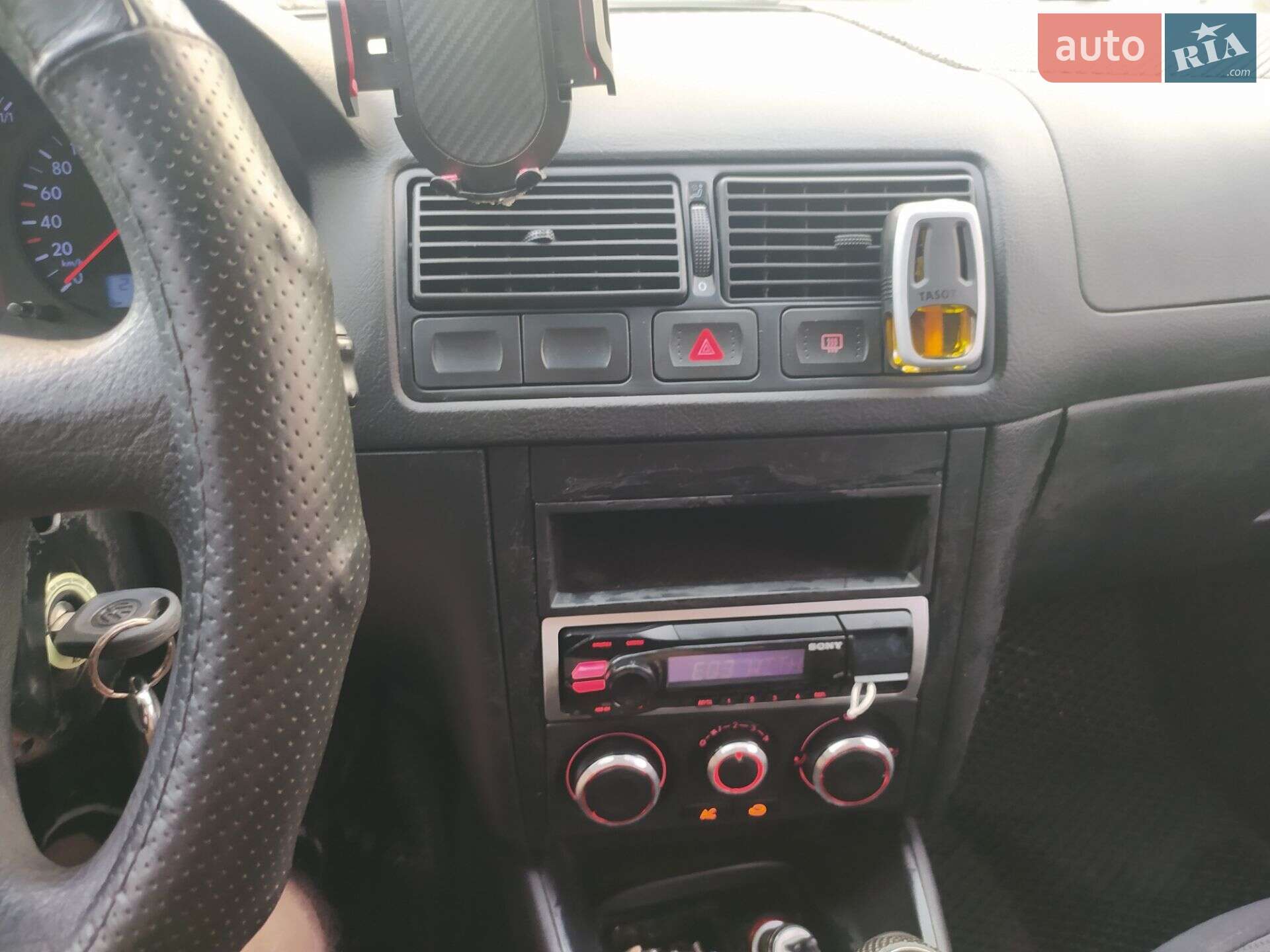 Volkswagen Golf 2004 VIN WVWZZZ1JZ4W171053 фото оголошення 88 з 90