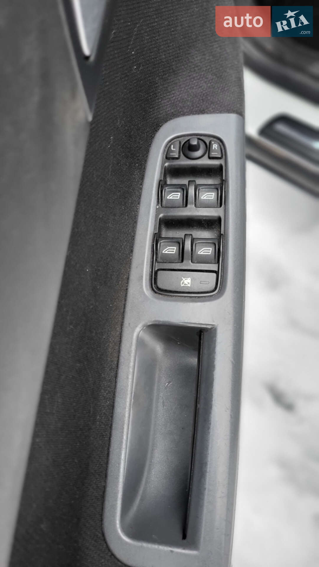 Volvo V50 2010 VIN YV1MW76E2A2542468 фото оголошення 18 з 20