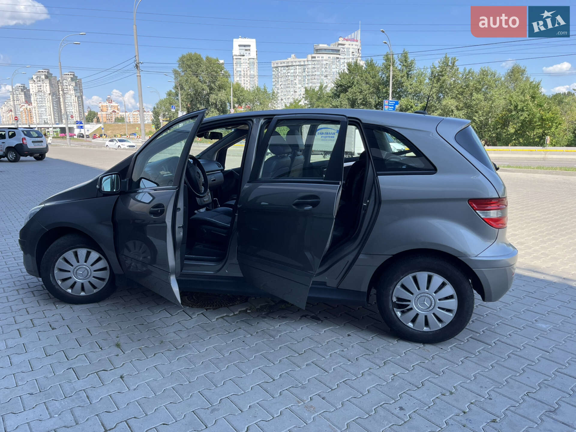 Mercedes-Benz B-Class 2005 VIN WDD2452311J054153 фото оголошення 16 з 44