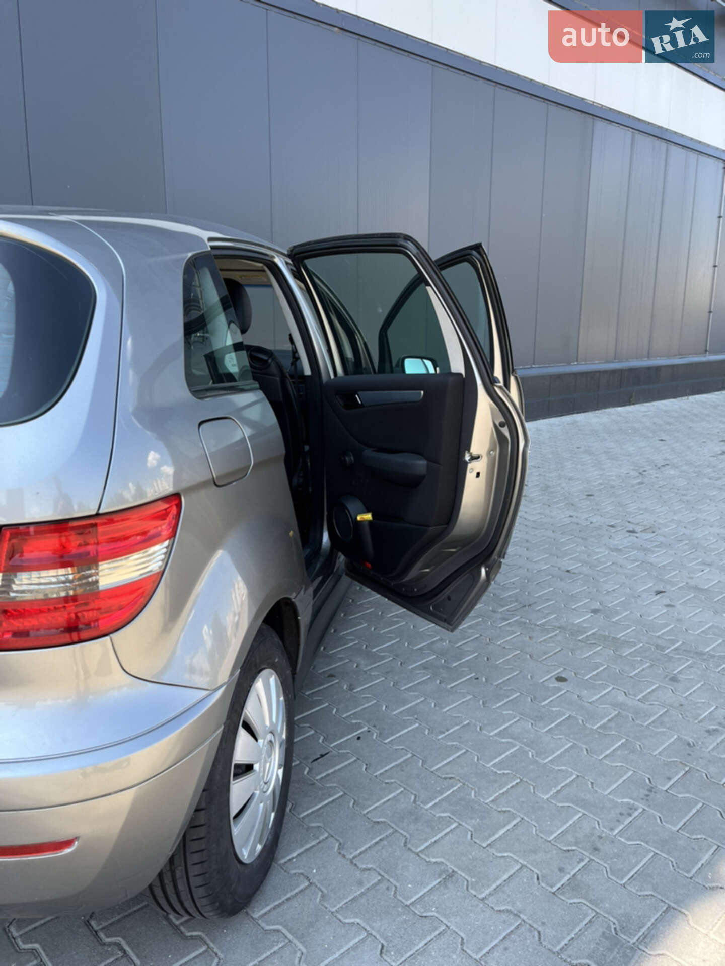 Mercedes-Benz B-Class 2005 VIN WDD2452311J054153 фото оголошення 15 з 44