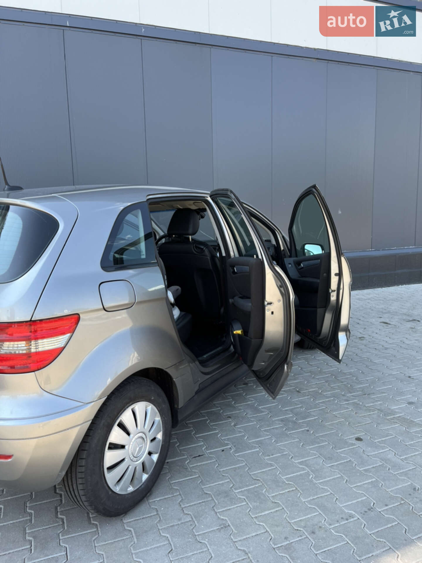 Mercedes-Benz B-Class 2005 VIN WDD2452311J054153 фото оголошення 14 з 44