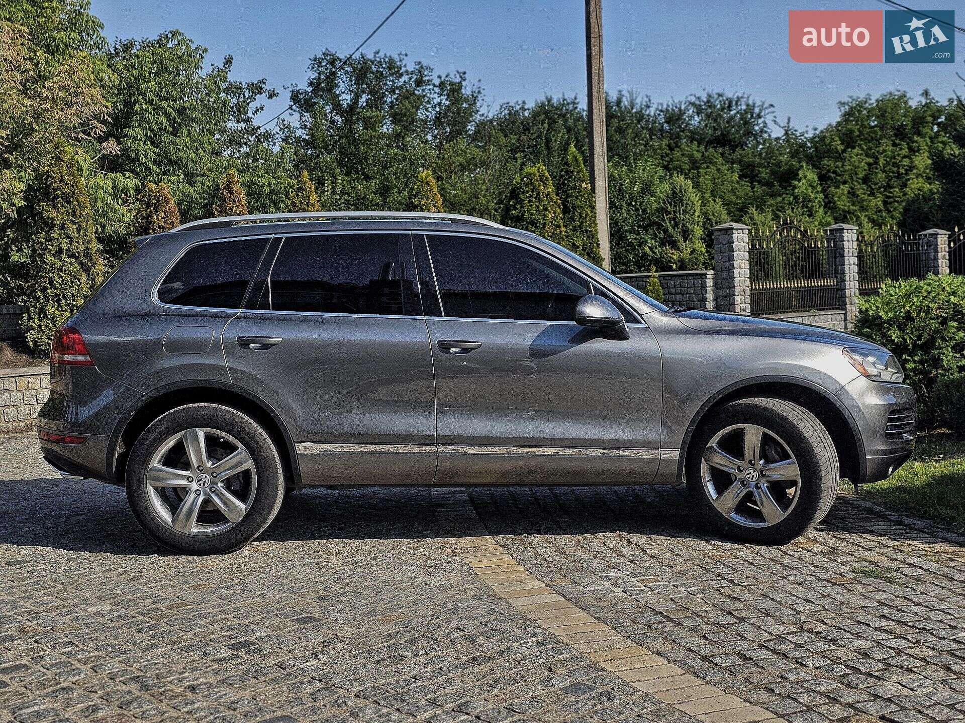 Volkswagen Touareg 2011 VIN WVGFK9BP5CD002595 фото оголошення 8 з 36