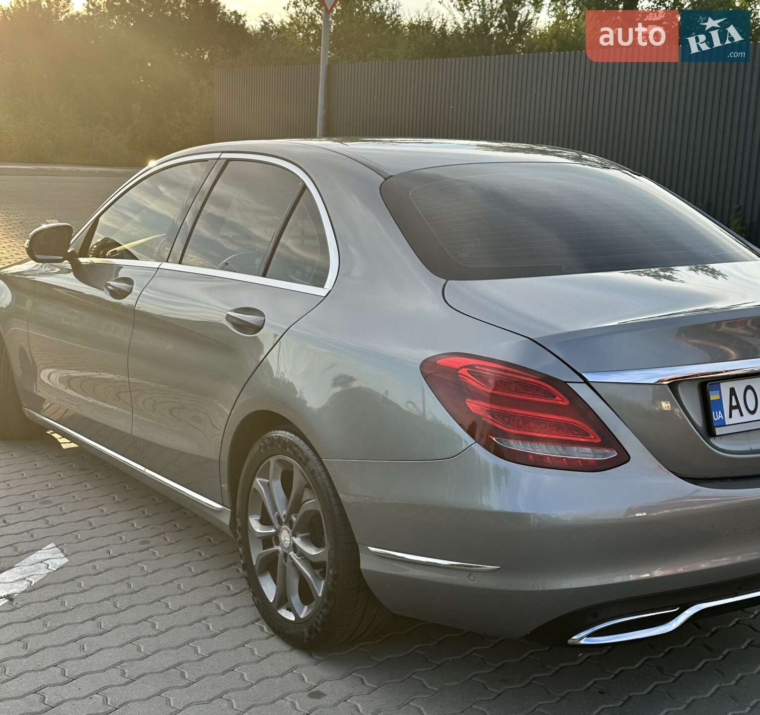 Mercedes-Benz C-Class 2014 VIN WDD2050041F017752 фото оголошення 16 з 29