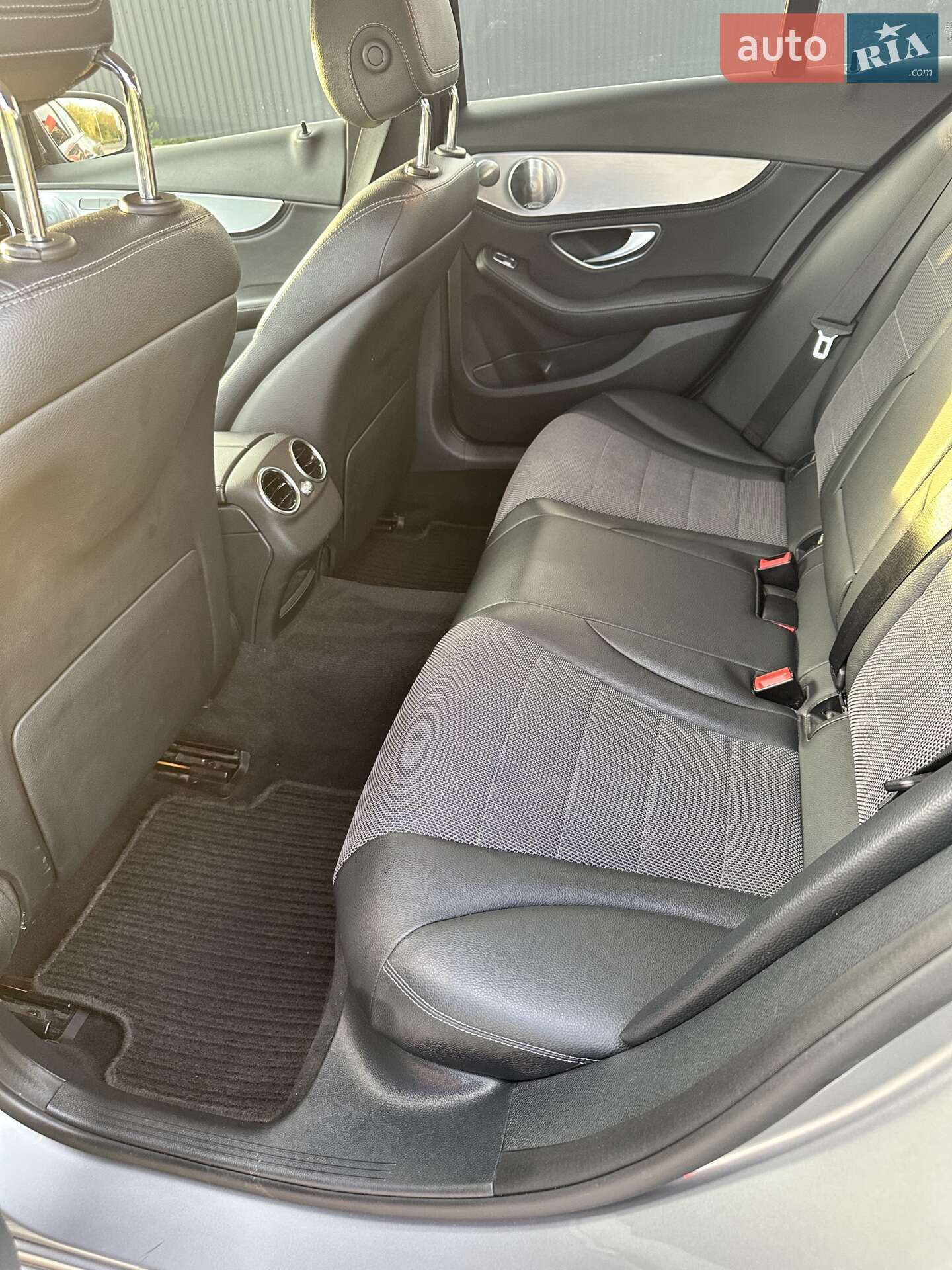 Mercedes-Benz C-Class 2014 VIN WDD2050041F017752 фото оголошення 28 з 29