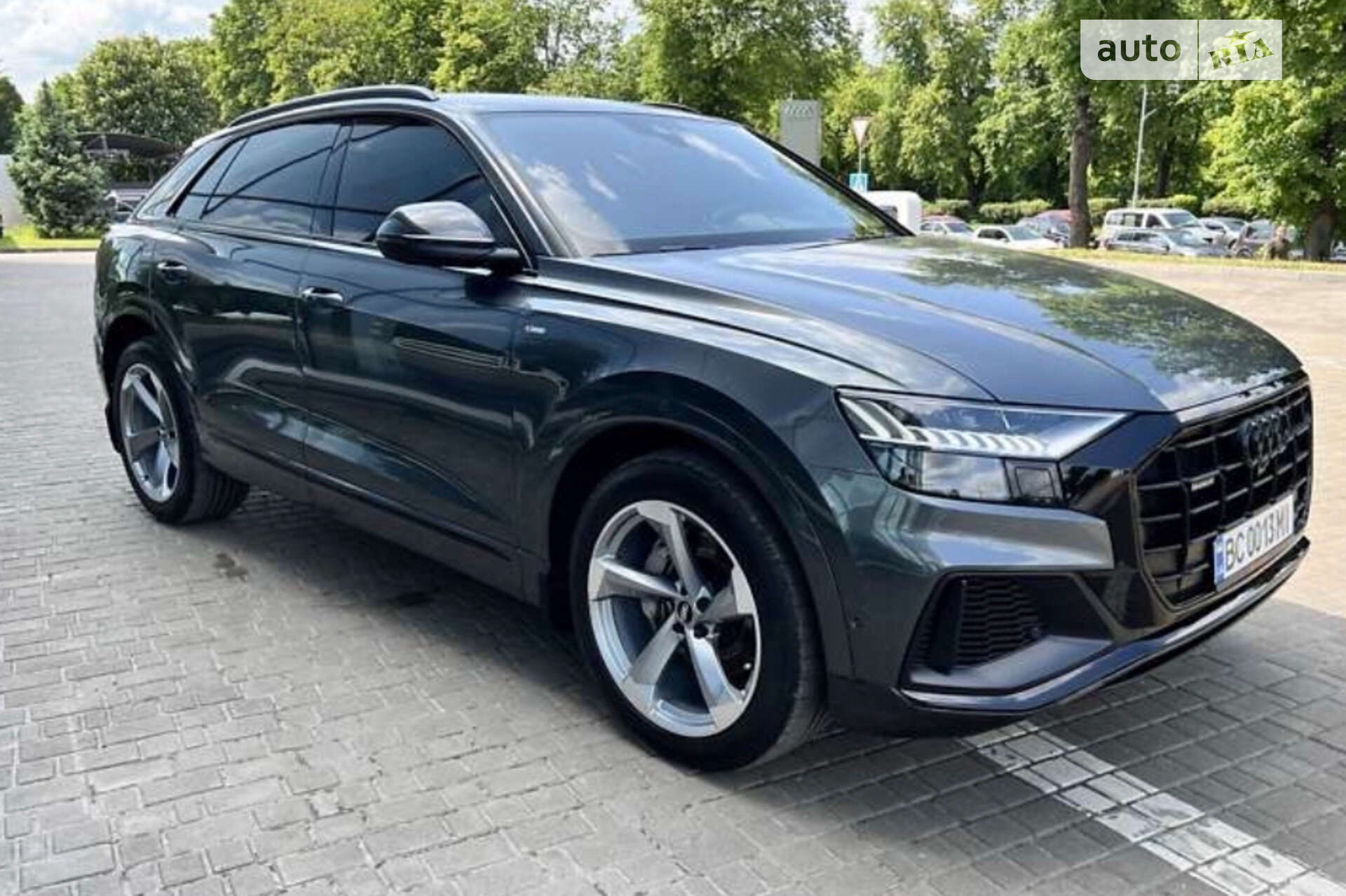 Audi Q8 2018 VIN WAUZZZF18KD005604 фото оголошення 2 з 24