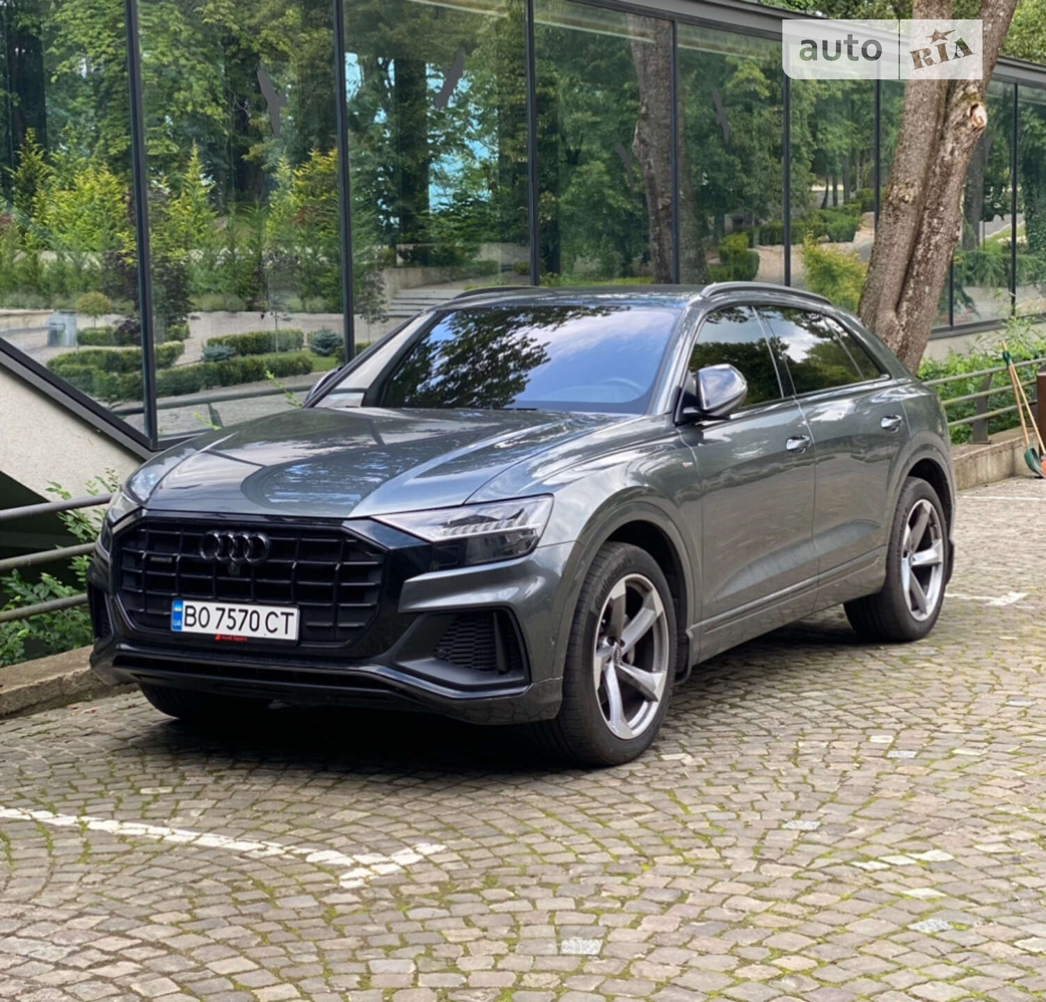 Audi Q8 2018 VIN WAUZZZF18KD005604 фото оголошення 6 з 24