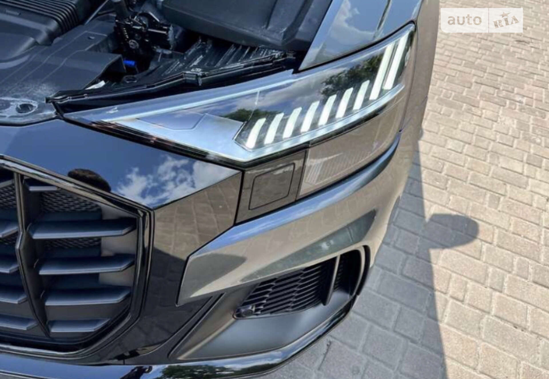 Audi Q8 2018 VIN WAUZZZF18KD005604 фото оголошення 8 з 24