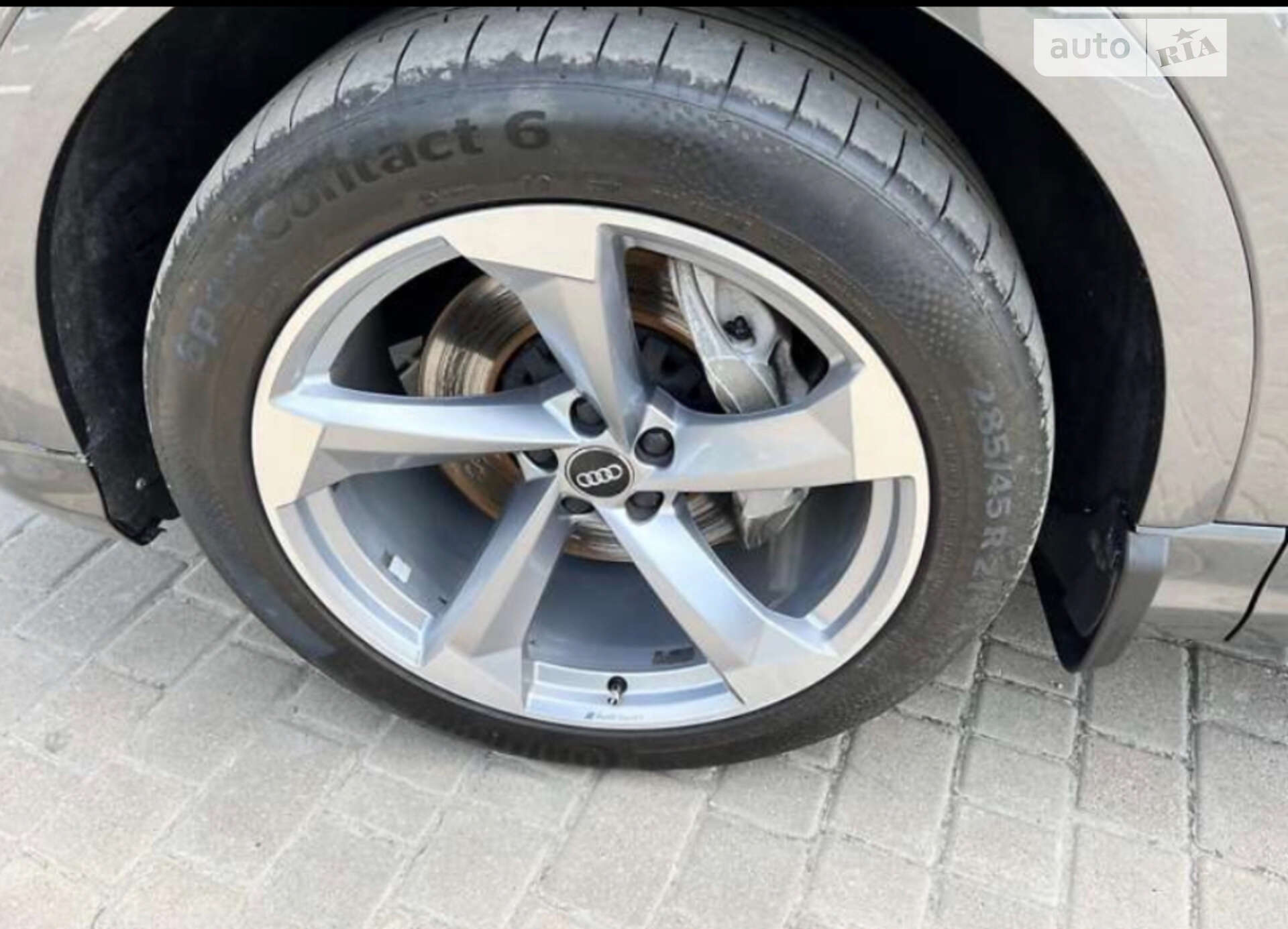 Audi Q8 2018 VIN WAUZZZF18KD005604 фото оголошення 17 з 24