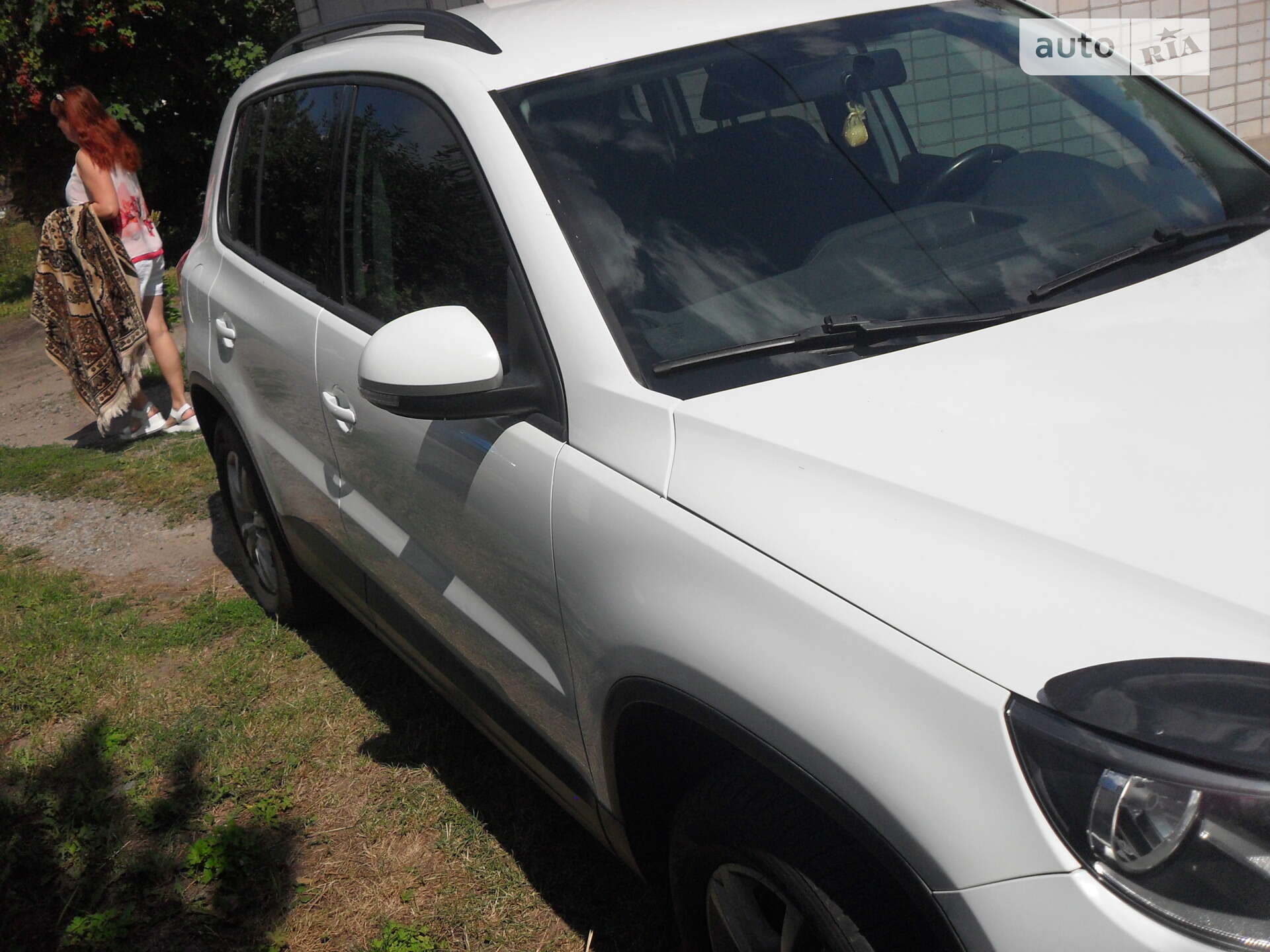 Volkswagen Tiguan 2015 VIN WVGBV7AX2FW582151 фото оголошення 4 з 11