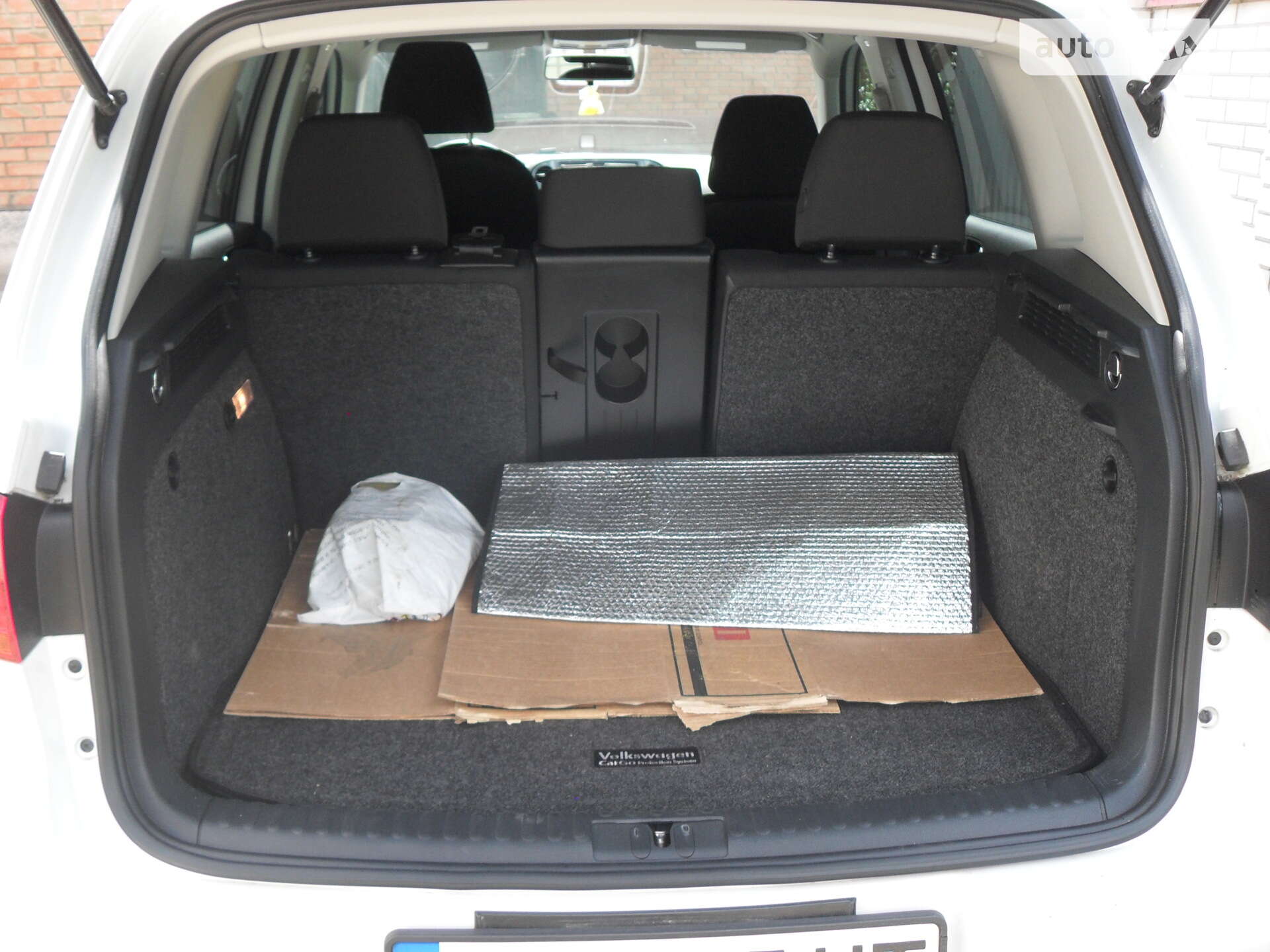 Volkswagen Tiguan 2015 VIN WVGBV7AX2FW582151 фото оголошення 6 з 11