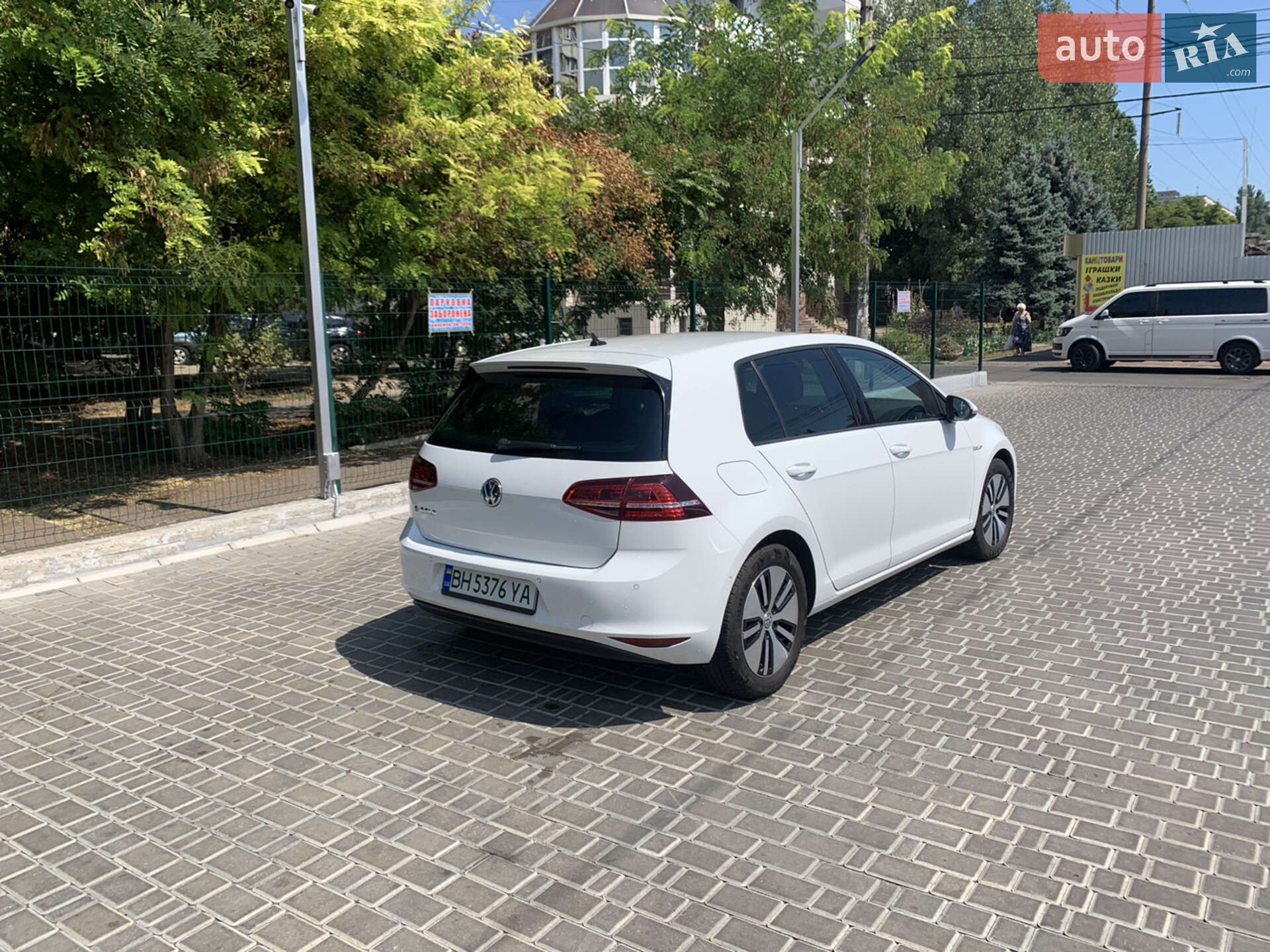 Volkswagen e-Golf 2015 VIN WVWZZZAUZFW910542 фото оголошення 5 з 33