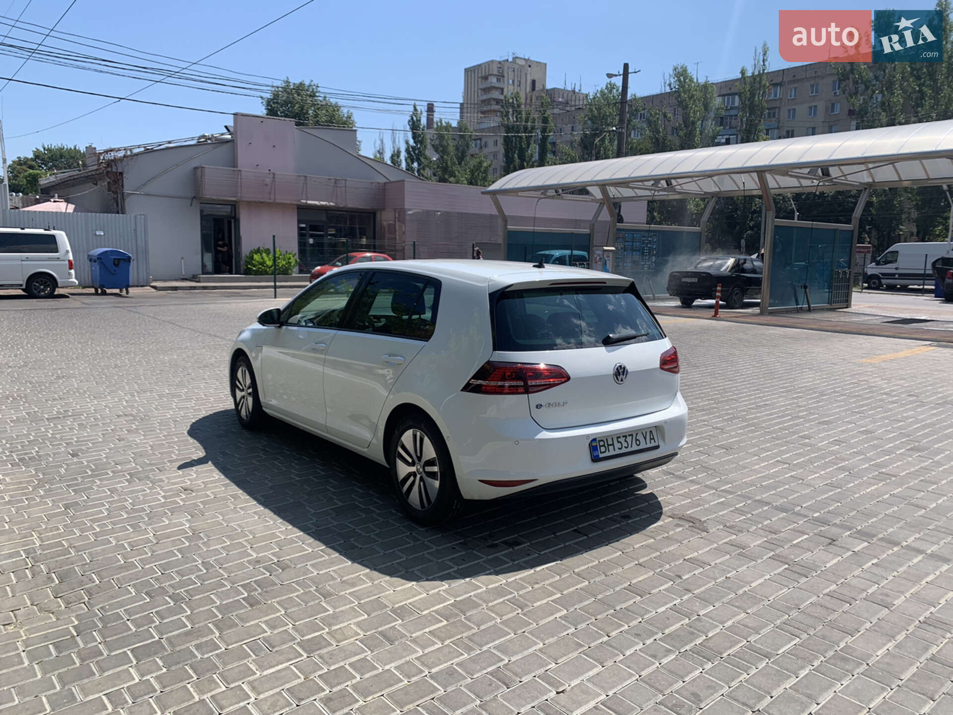 Volkswagen e-Golf 2015 VIN WVWZZZAUZFW910542 фото оголошення 28 з 33