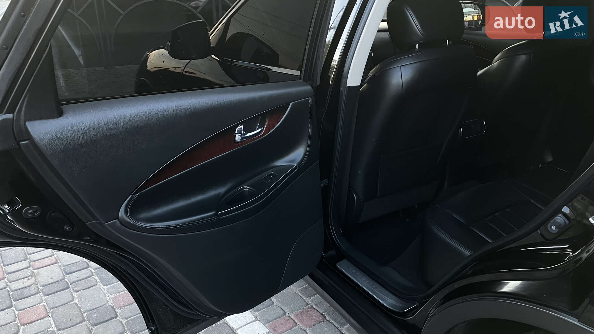 Infiniti QX50 2017 VIN JN1BJ0RR9HM415087 фото оголошення 12 з 36