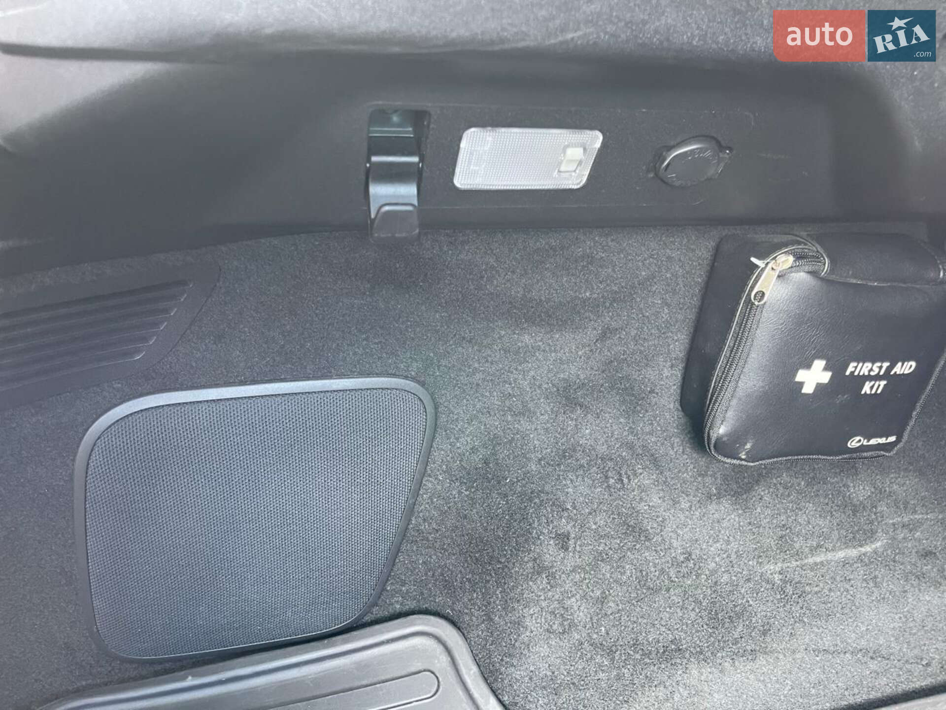Lexus RX 2019 VIN 2T2BGMCA5KC039591 фото оголошення 32 з 34