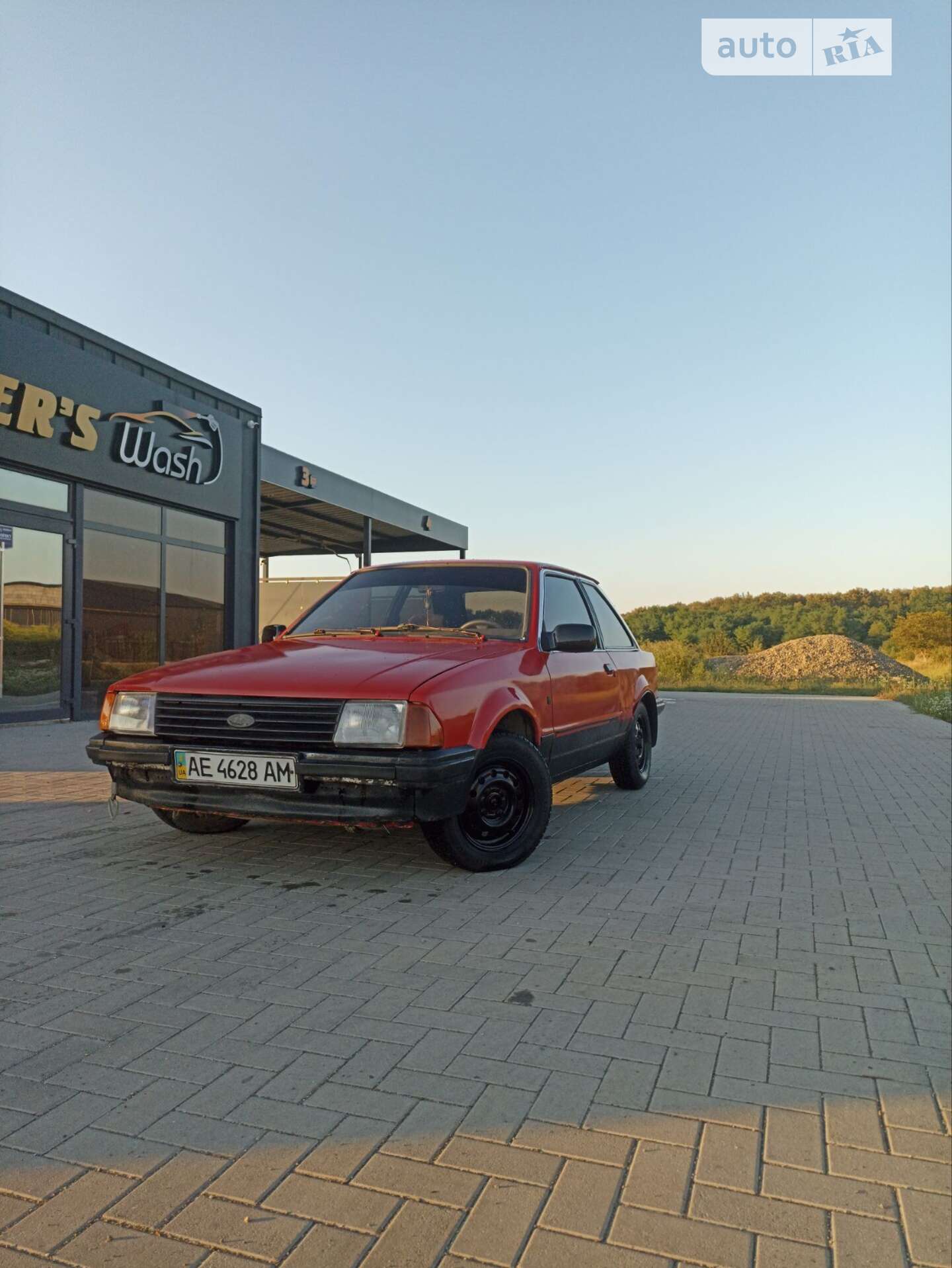 Ford Escort 1981 VIN WF0BXXGCABBR42028 фото оголошення 3 з 5