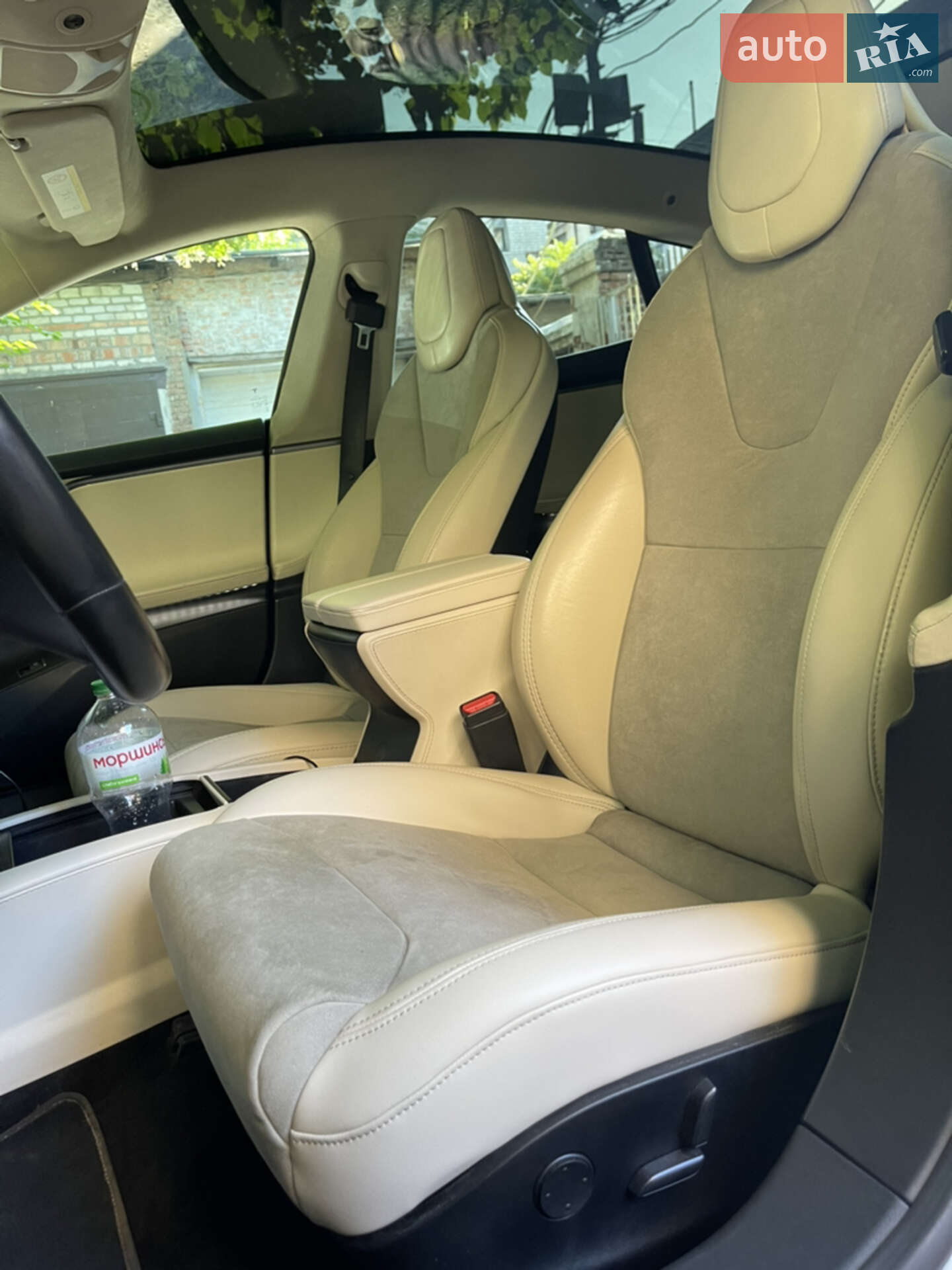 Tesla Model S 2018 VIN 5YJSA7E22JF285196 фото оголошення 2 з 14