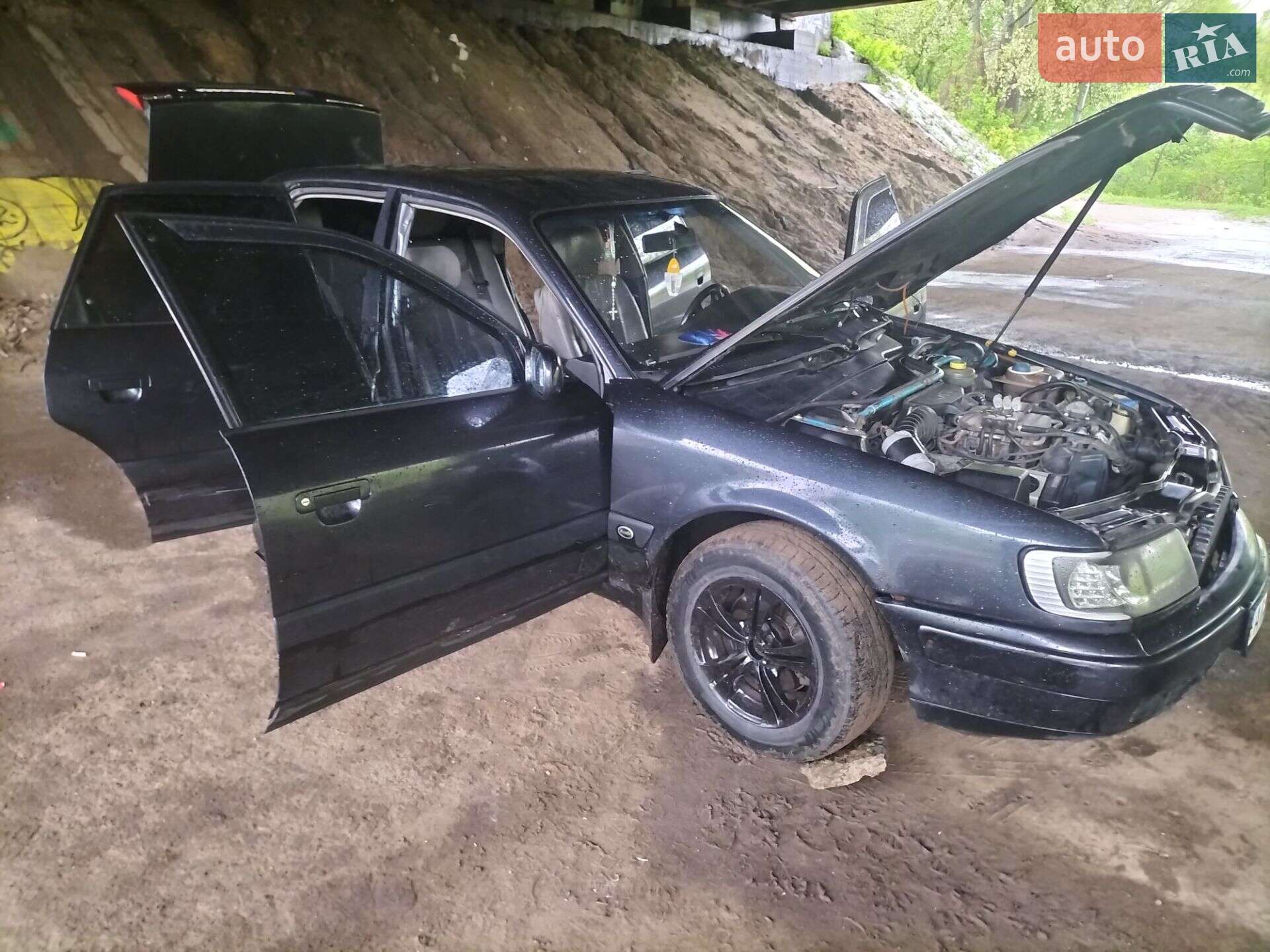 Audi 100 1992 VIN WAUZZZ4AZNN085714 фото оголошення 3 з 6