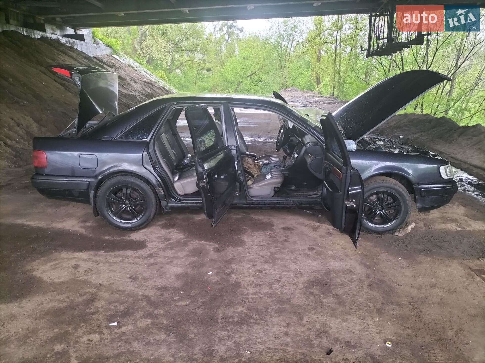 Audi 100 1992 VIN WAUZZZ4AZNN085714 фото оголошення 4 з 6