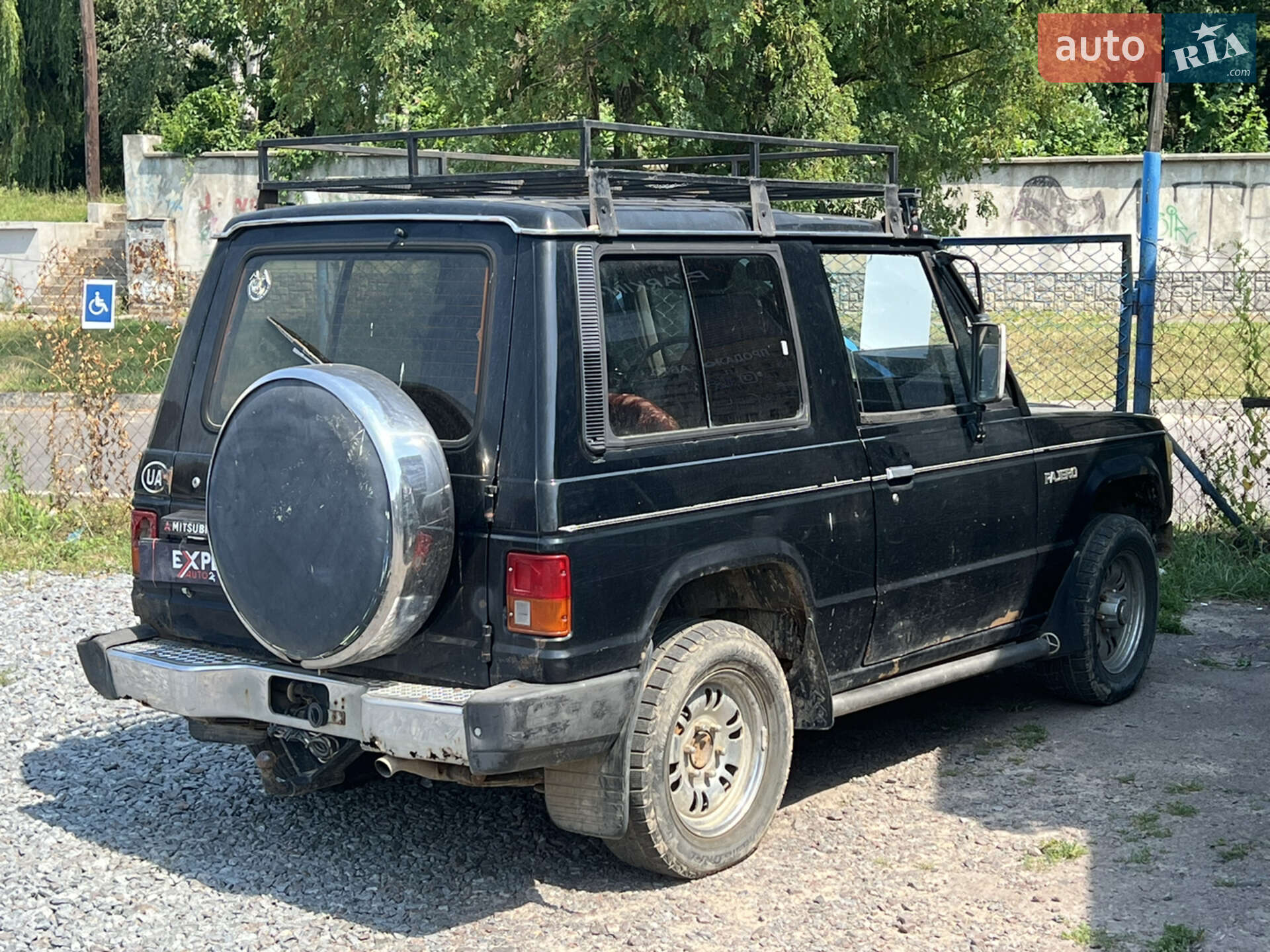 Mitsubishi Pajero 1988 VIN JMBL042GVDY400990 фото оголошення 6 з 13