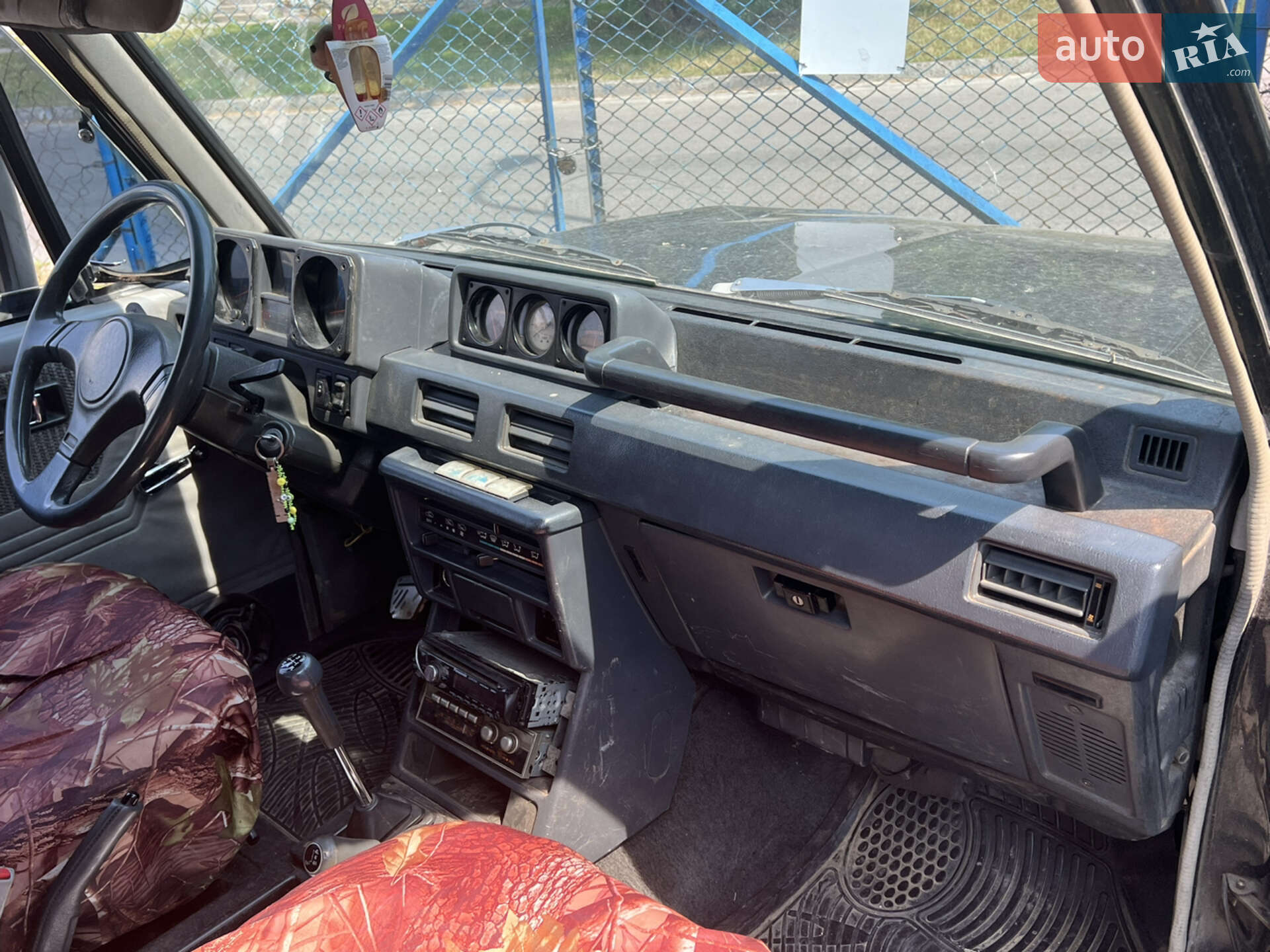 Mitsubishi Pajero 1988 VIN JMBL042GVDY400990 фото оголошення 8 з 13