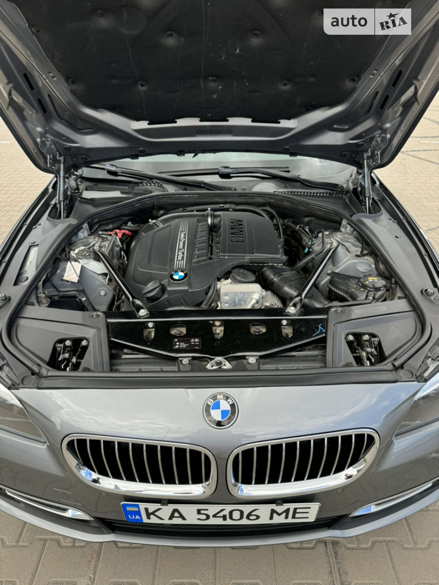 BMW 5 Series 2016 VIN WBA5B1C53GG553138 фото оголошення 14 з 39