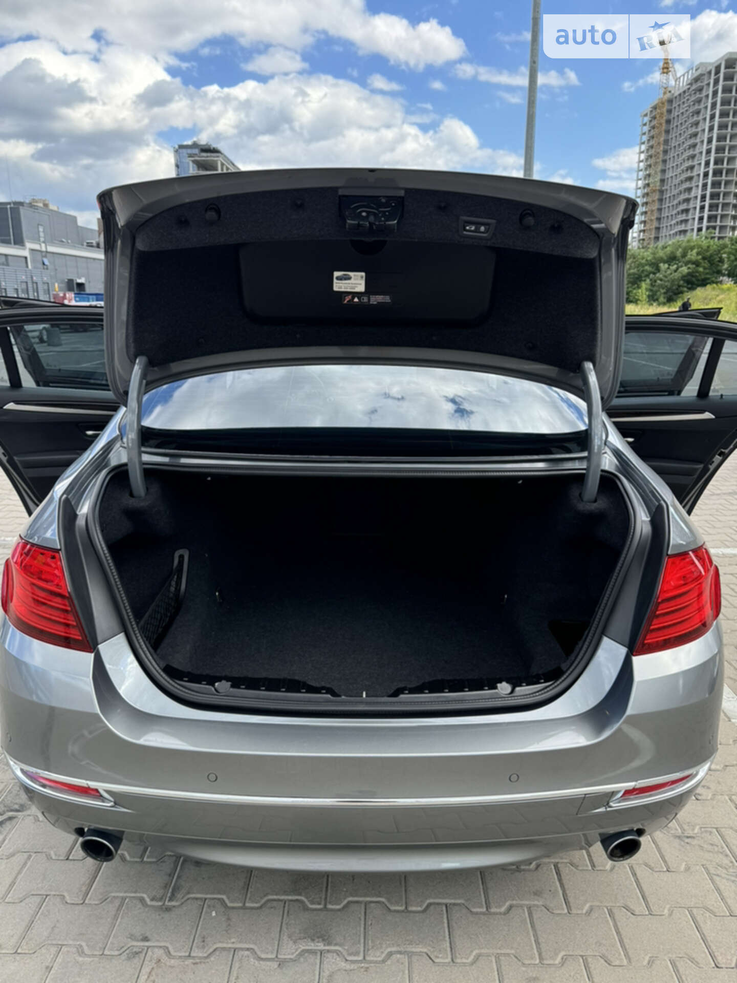 BMW 5 Series 2016 VIN WBA5B1C53GG553138 фото оголошення 23 з 39