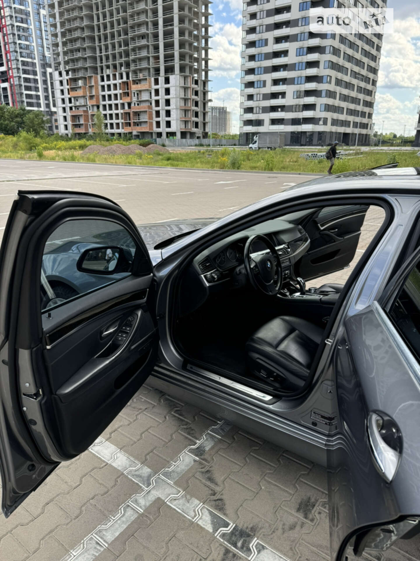 BMW 5 Series 2016 VIN WBA5B1C53GG553138 фото оголошення 19 з 39