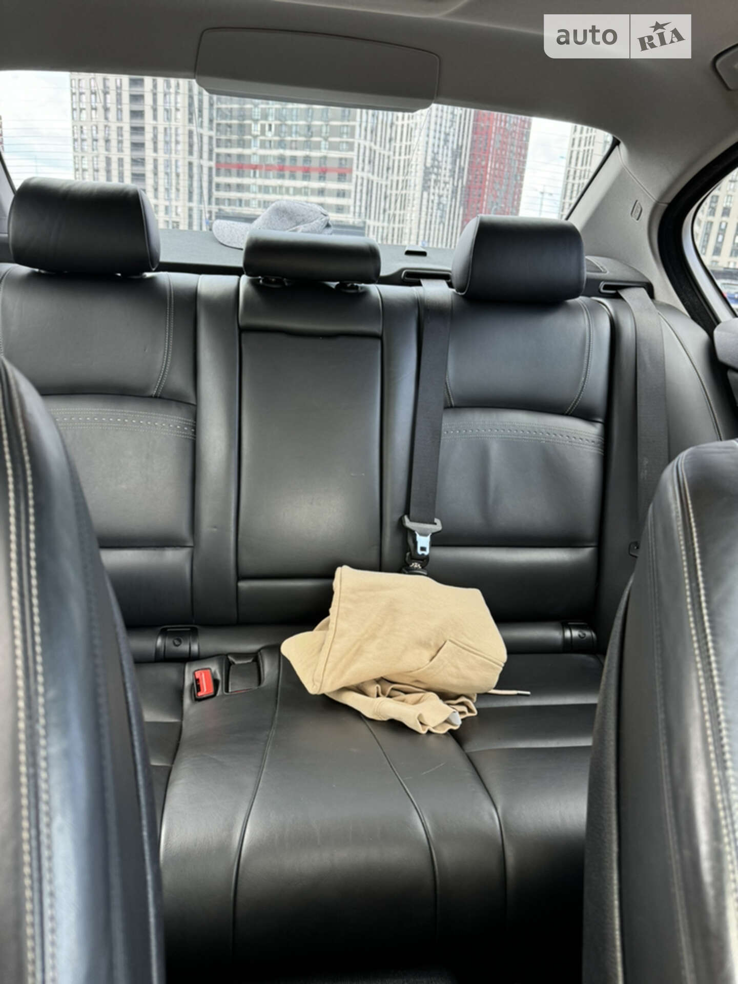 BMW 5 Series 2016 VIN WBA5B1C53GG553138 фото оголошення 29 з 39