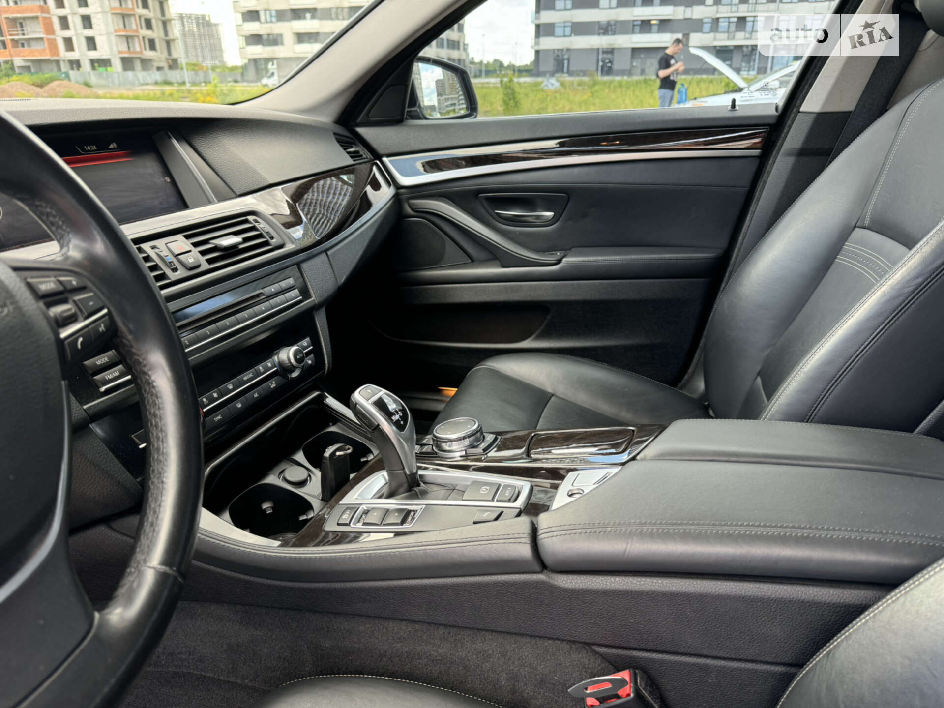 BMW 5 Series 2016 VIN WBA5B1C53GG553138 фото оголошення 34 з 39