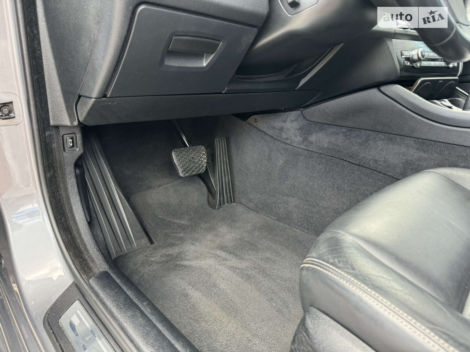 BMW 5 Series 2016 VIN WBA5B1C53GG553138 фото оголошення 35 з 39