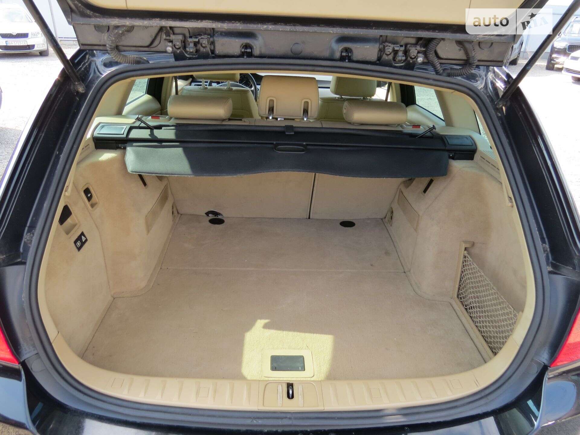 BMW 3 Series 2007 VIN WBAVR91050A100777 фото оголошення 16 з 20