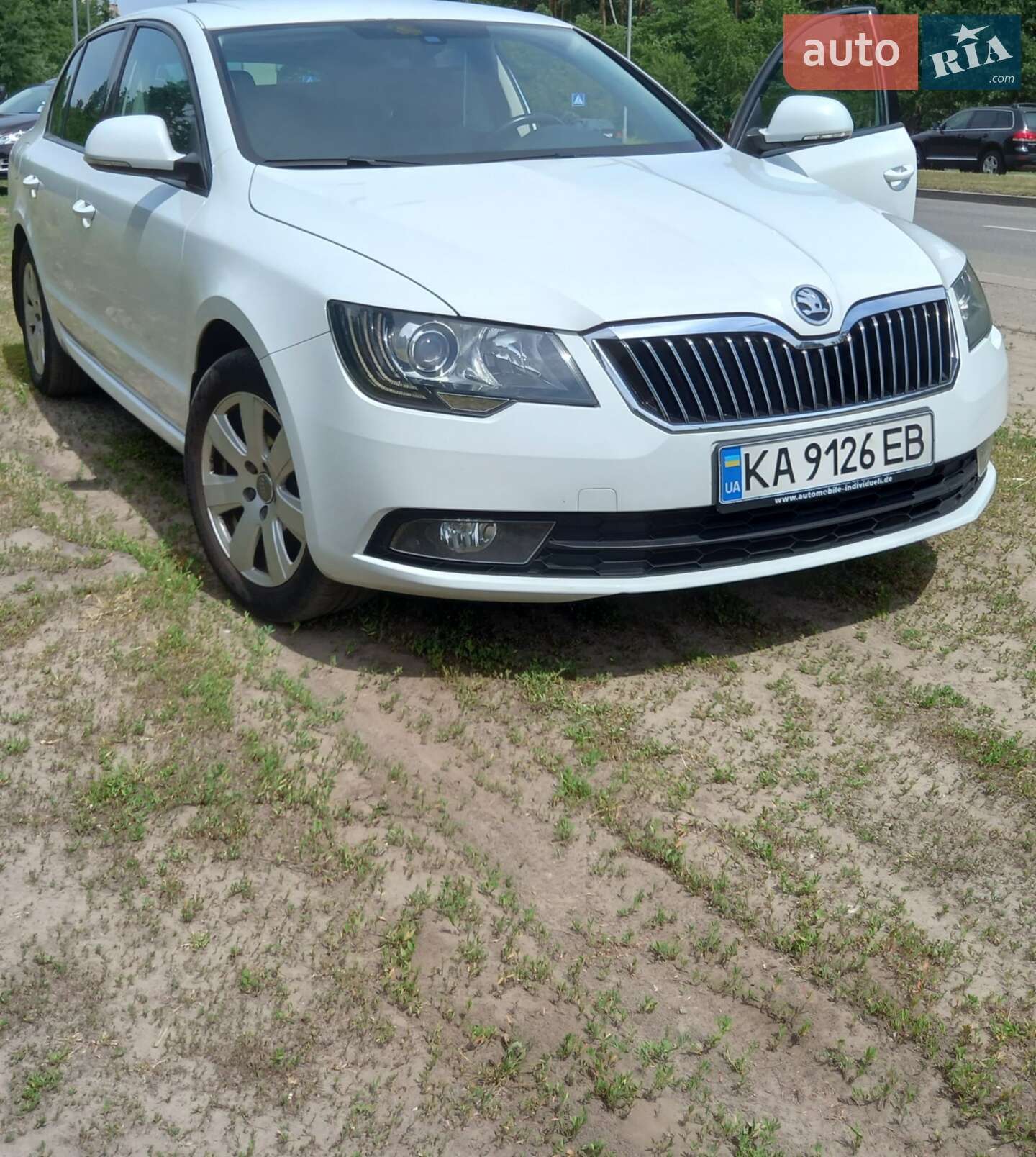 Skoda Superb 2015 VIN TMBAE73T0F9037445 фото оголошення 10 з 29