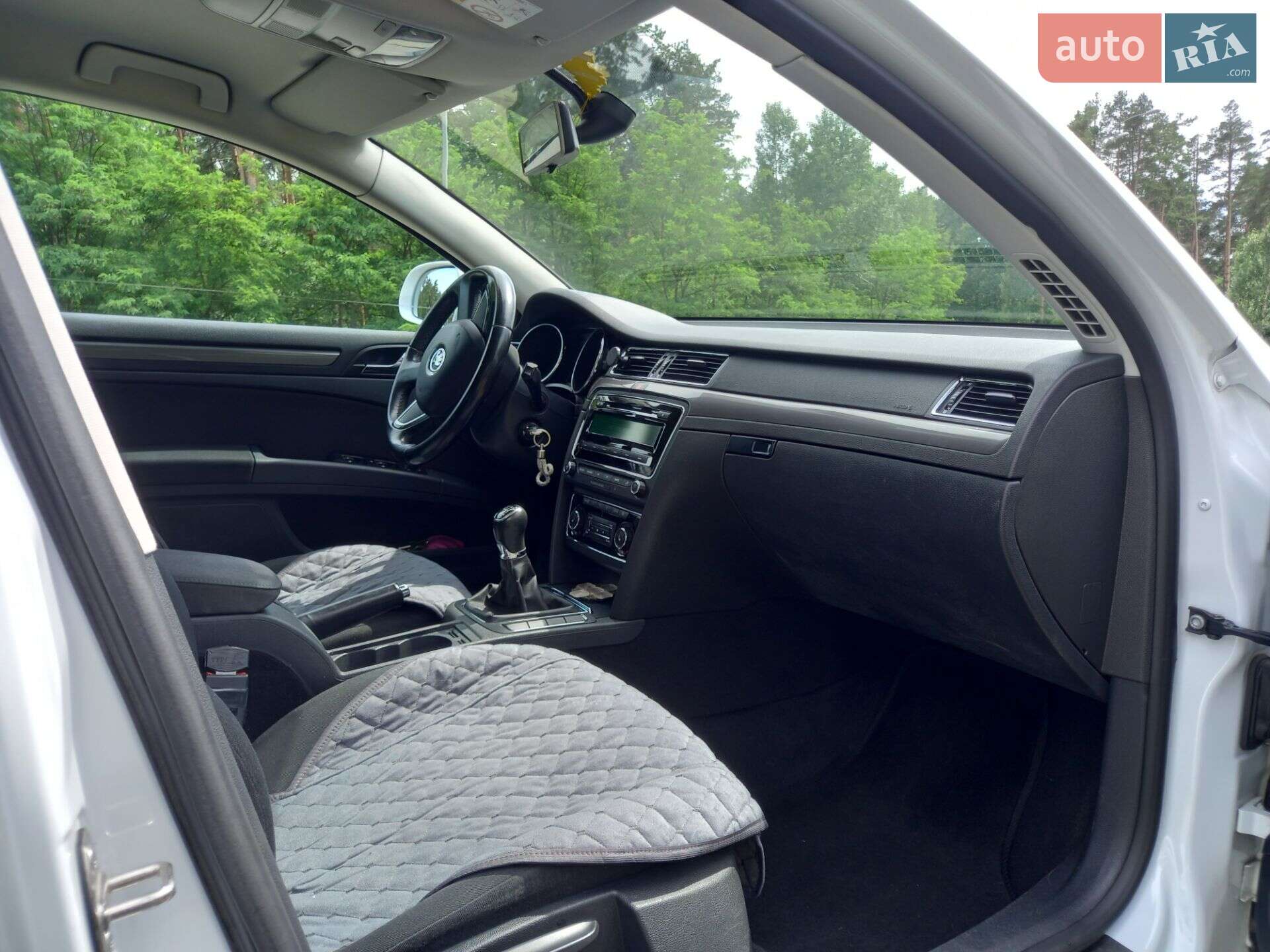 Skoda Superb 2015 VIN TMBAE73T0F9037445 фото оголошення 13 з 29