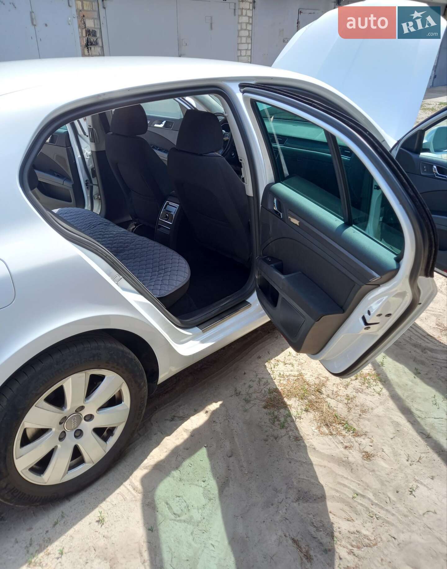 Skoda Superb 2015 VIN TMBAE73T0F9037445 фото оголошення 23 з 29