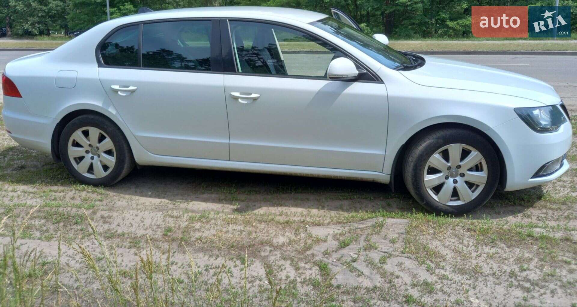 Skoda Superb 2015 VIN TMBAE73T0F9037445 фото оголошення 29 з 29