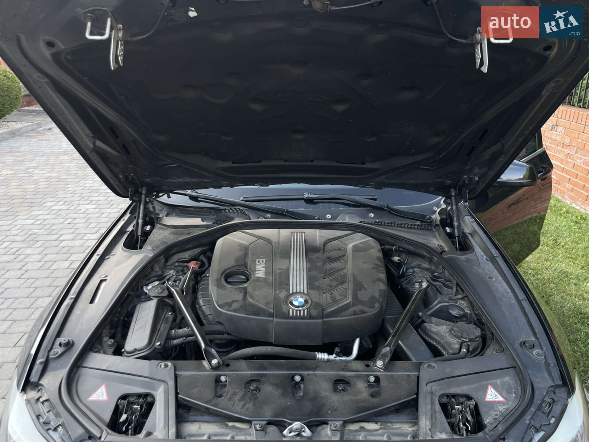 BMW 5 Series 2011 VIN WBAFW11000DU17685 фото оголошення 12 з 21