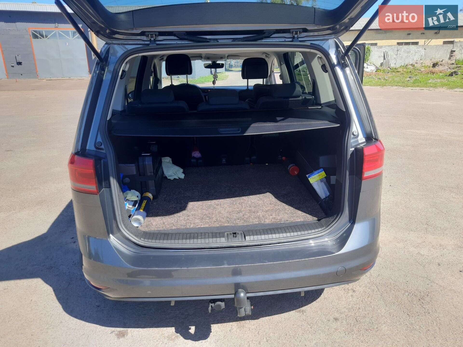 Volkswagen Touran 2017 VIN WVGZZZ1TZHW106056 фото оголошення 9 з 18