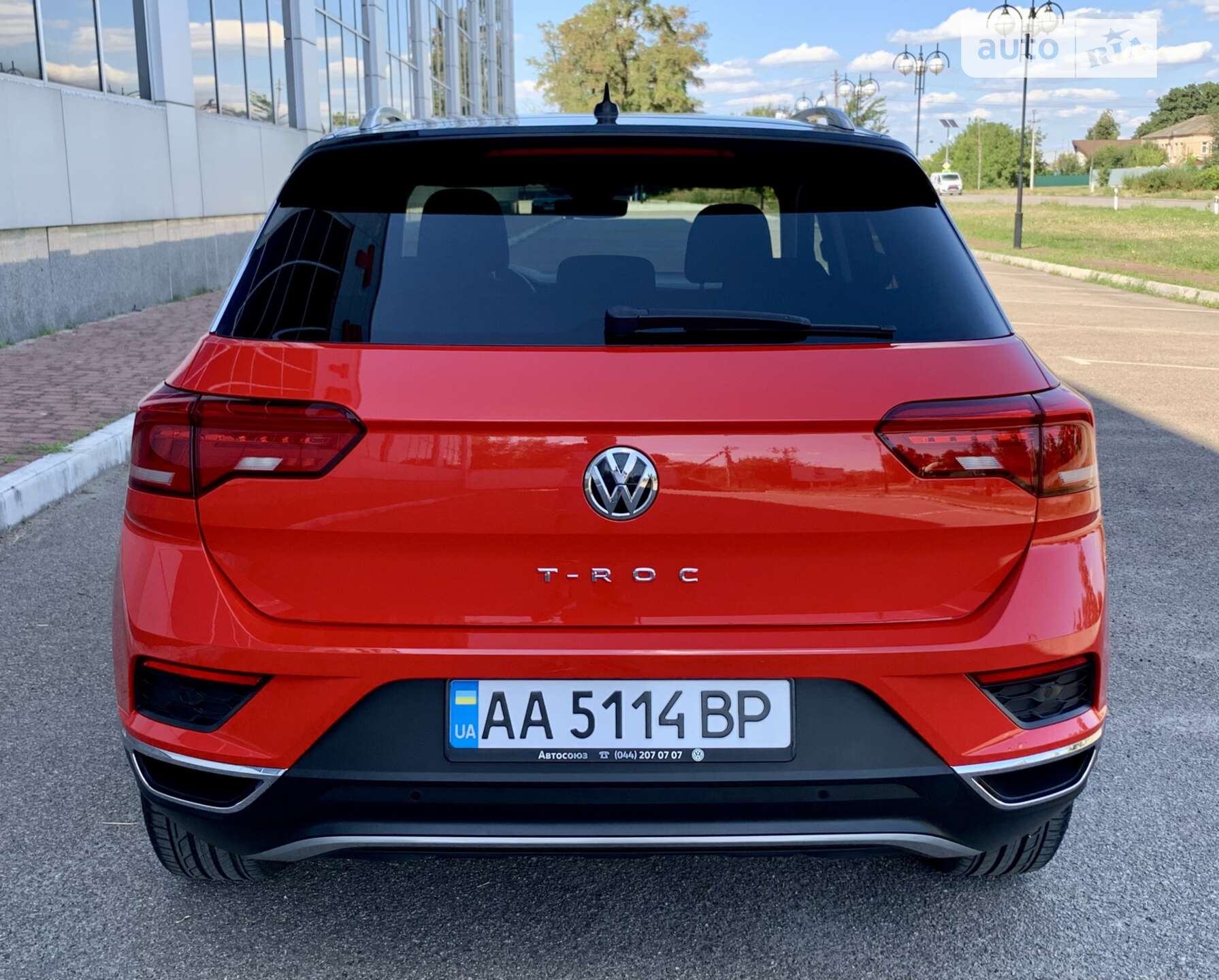 Volkswagen T-Roc 2019 VIN WVGZZZA1ZKV174398 фото оголошення 6 з 56
