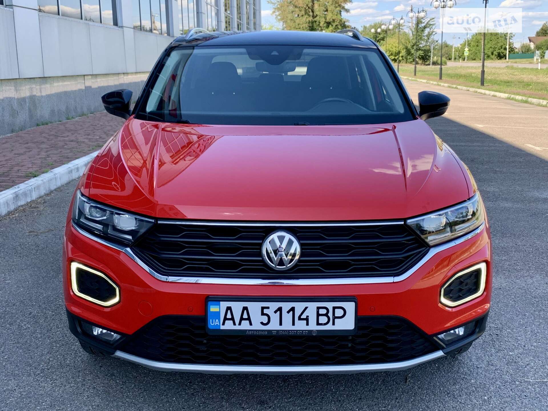 Volkswagen T-Roc 2019 VIN WVGZZZA1ZKV174398 фото оголошення 9 з 56