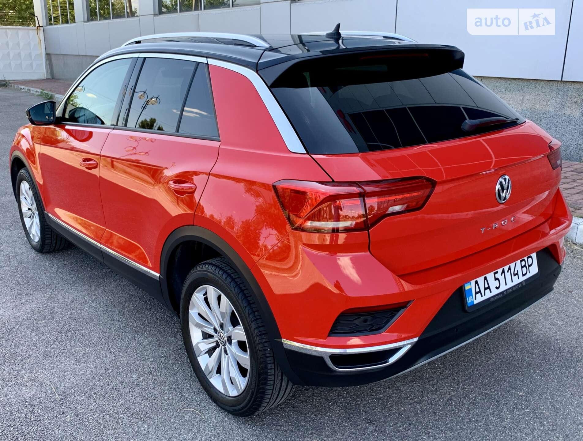 Volkswagen T-Roc 2019 VIN WVGZZZA1ZKV174398 фото оголошення 12 з 56