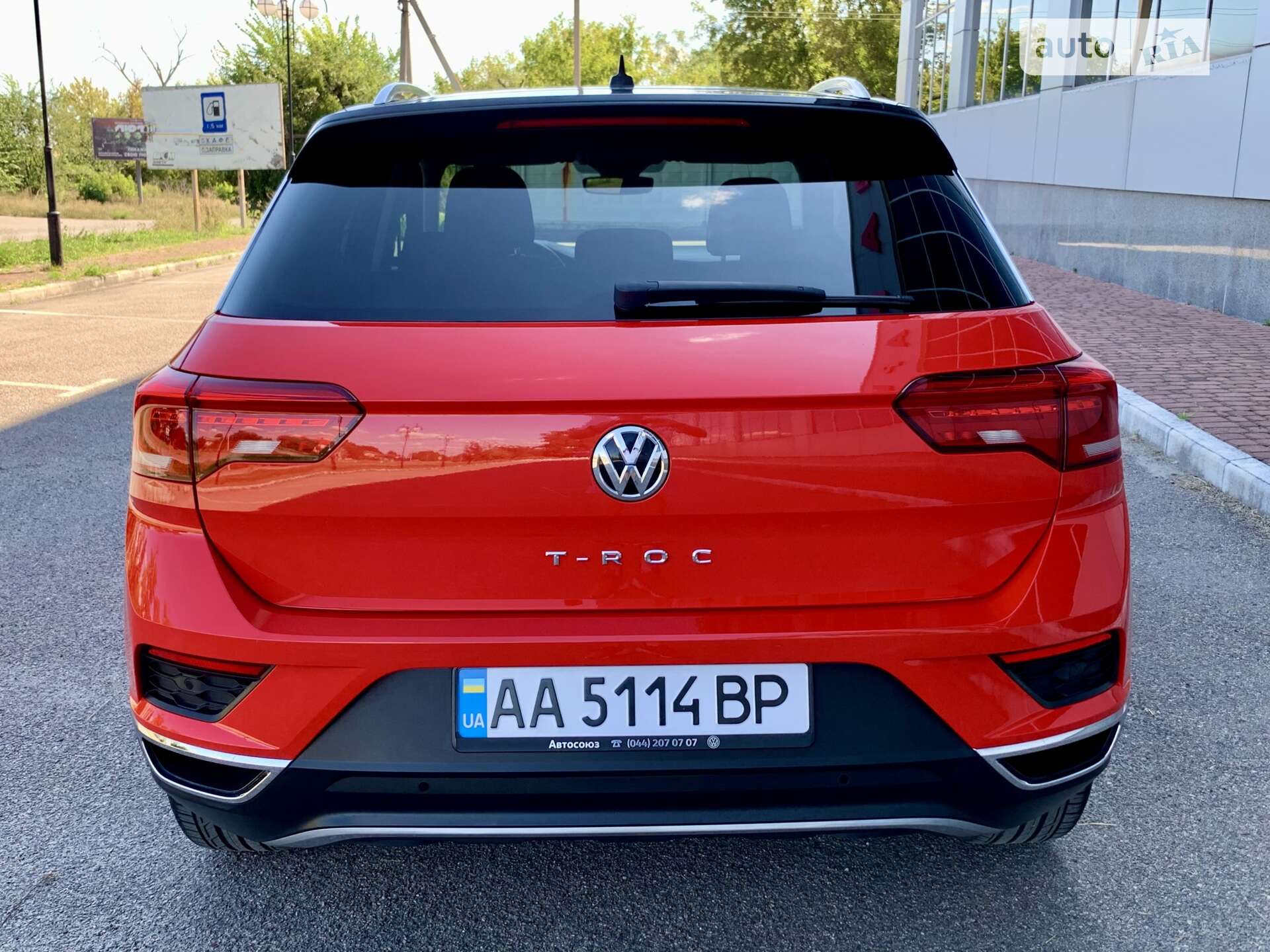 Volkswagen T-Roc 2019 VIN WVGZZZA1ZKV174398 фото оголошення 13 з 56
